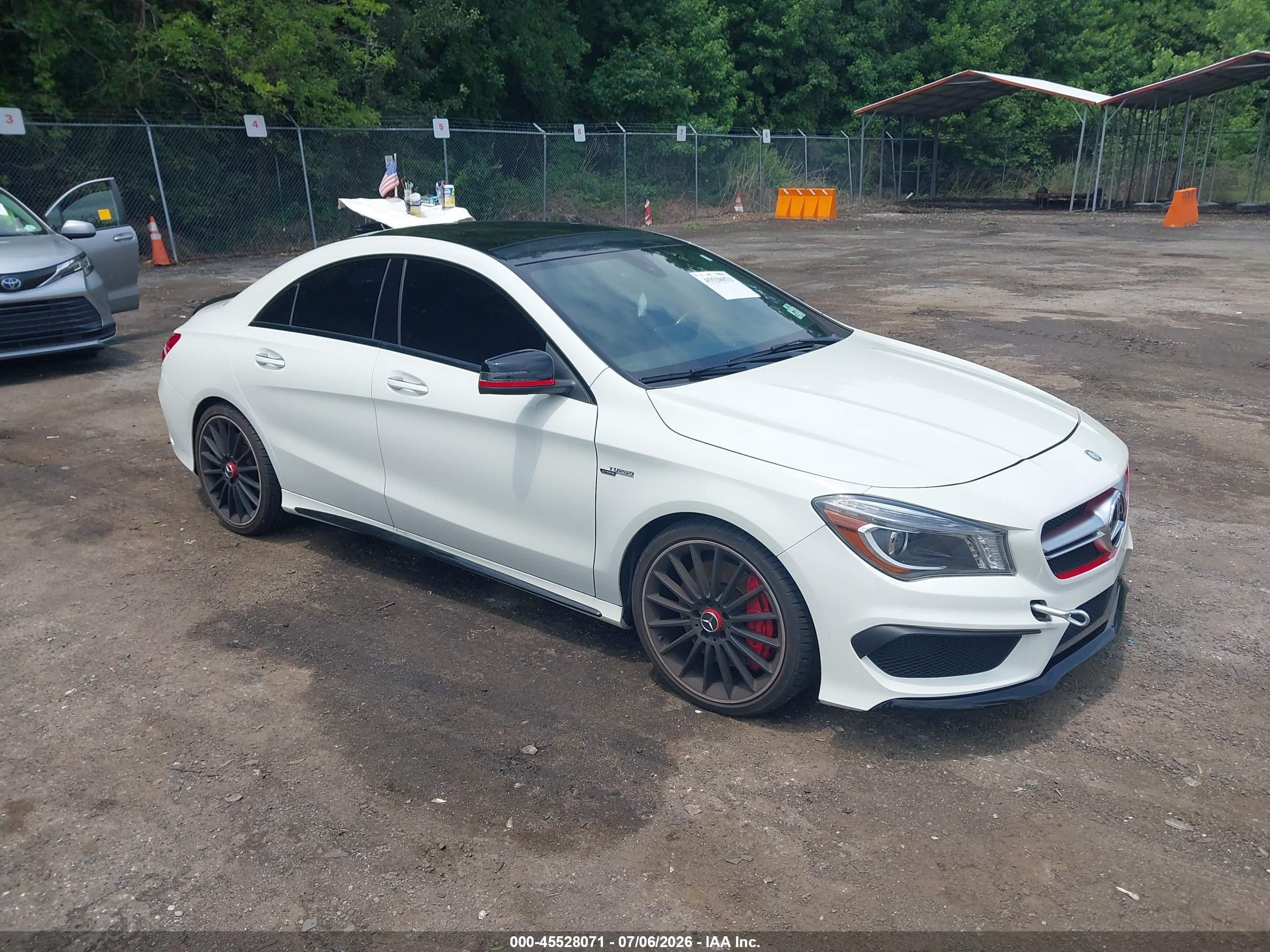 2015 Mercedes-Benz CLA 45 AMG, VIN WDDSJ5CB4FN266414 — Undercarriage