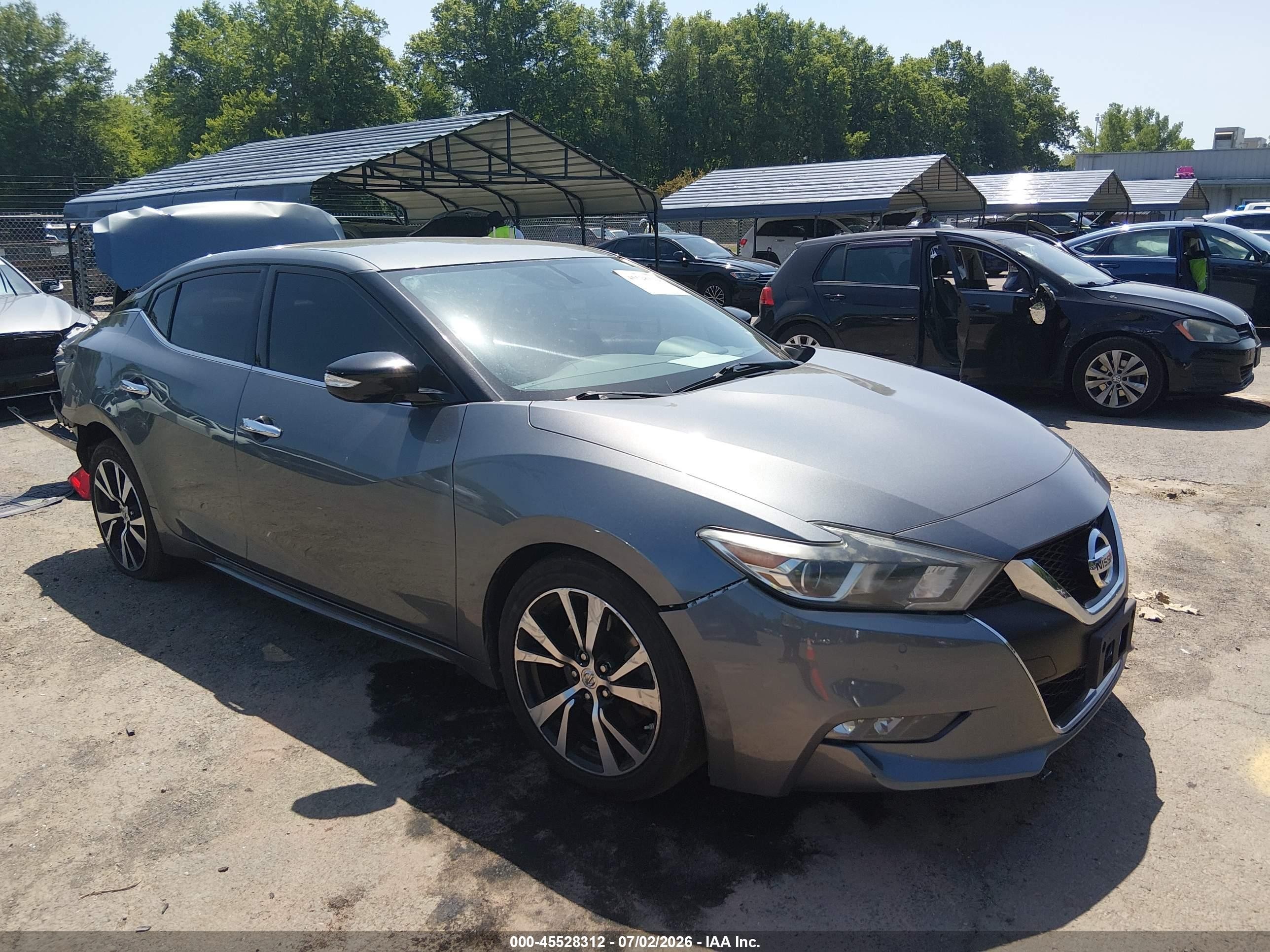 2018 Nissan Maxima SL, VIN 1N4AA6AP5JC373265 — Зад