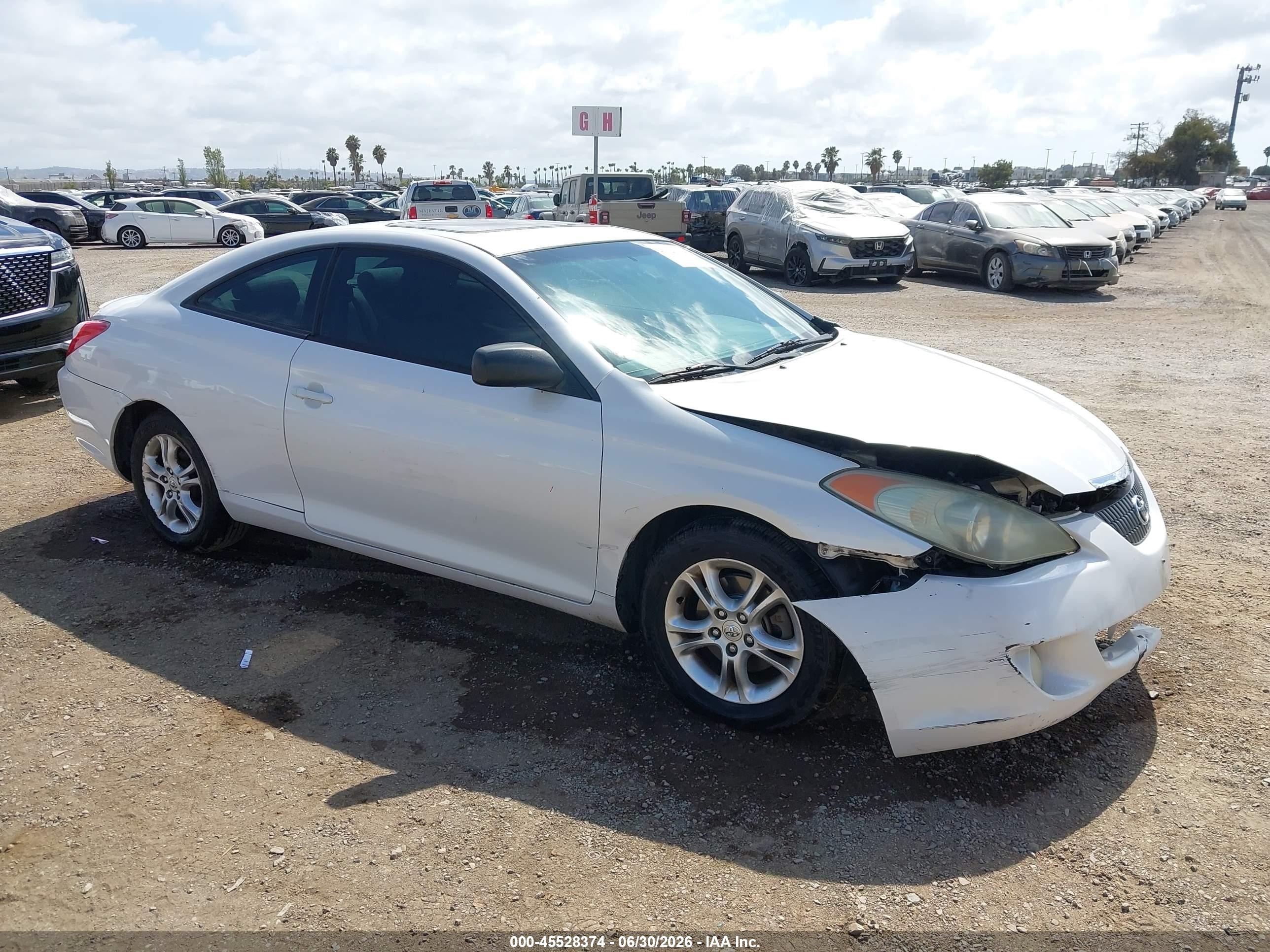 2005 Toyota Solara SPT, VIN 4T1CE38P95U981068 — Front end