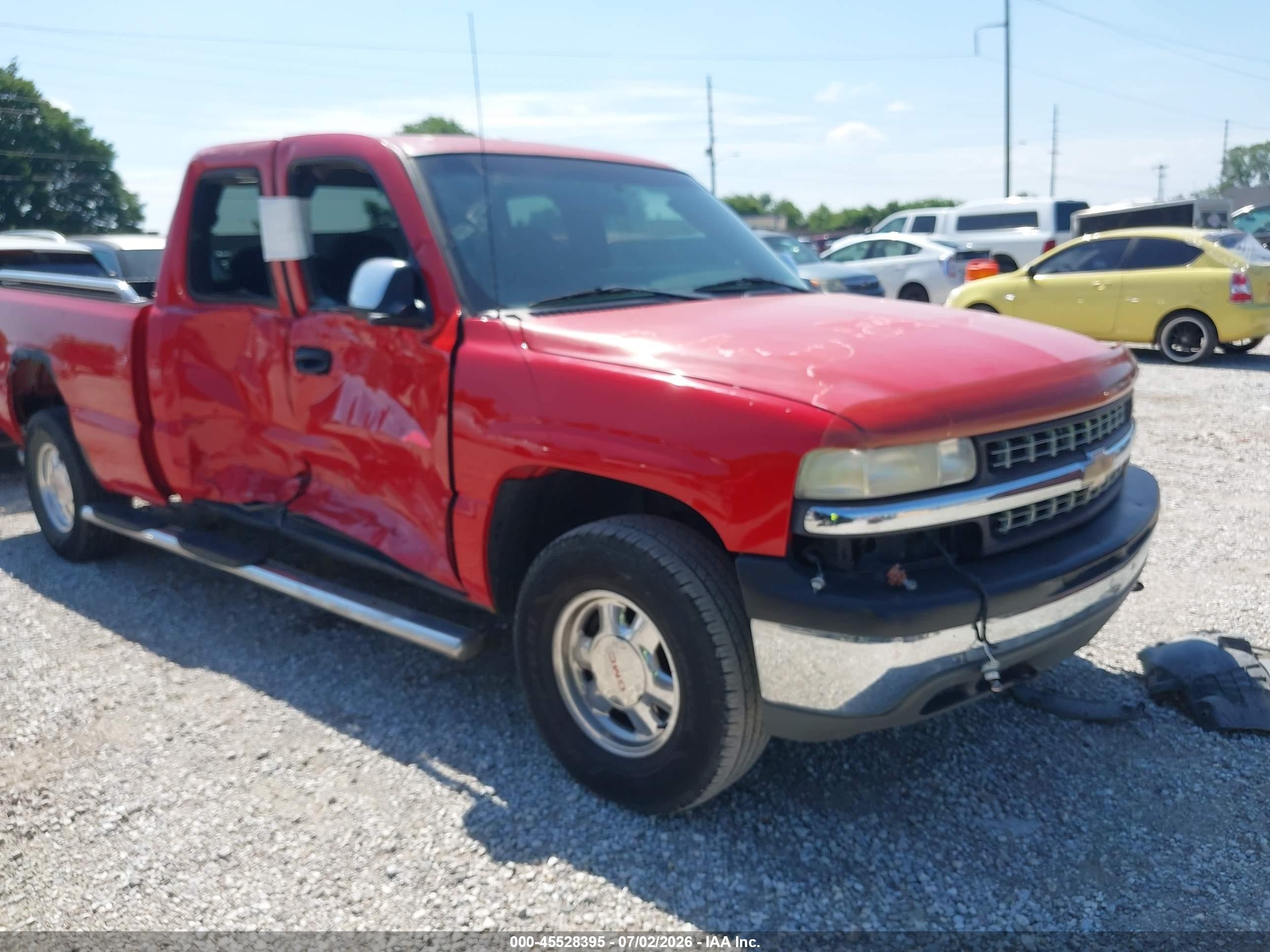 2002 Chevrolet Silverado 1500 LS, VIN 1GCEK19TX2E158175 — Side