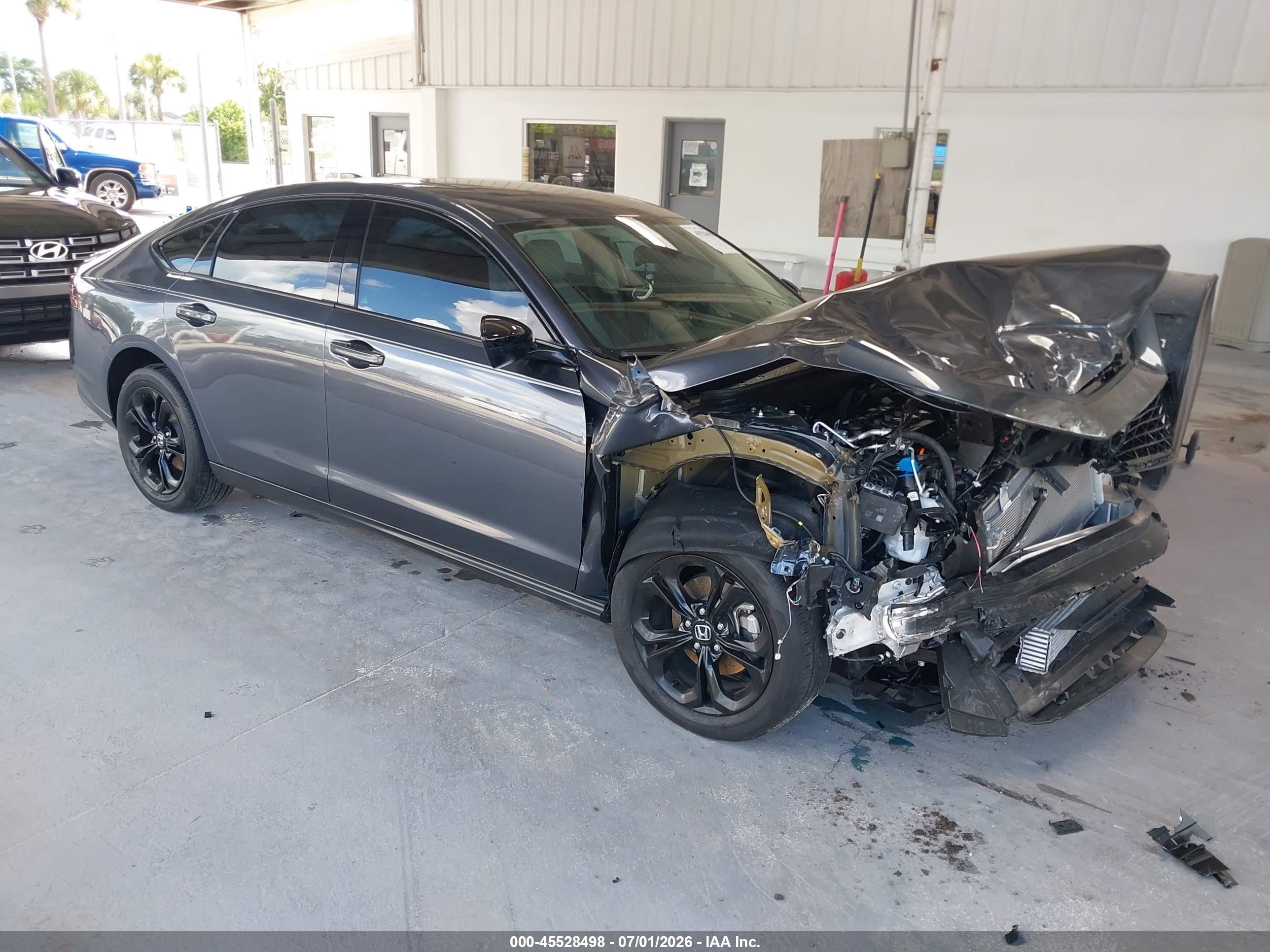 2025 Honda Accord SE, VIN 1HGCY1F47SA069885 — Перед