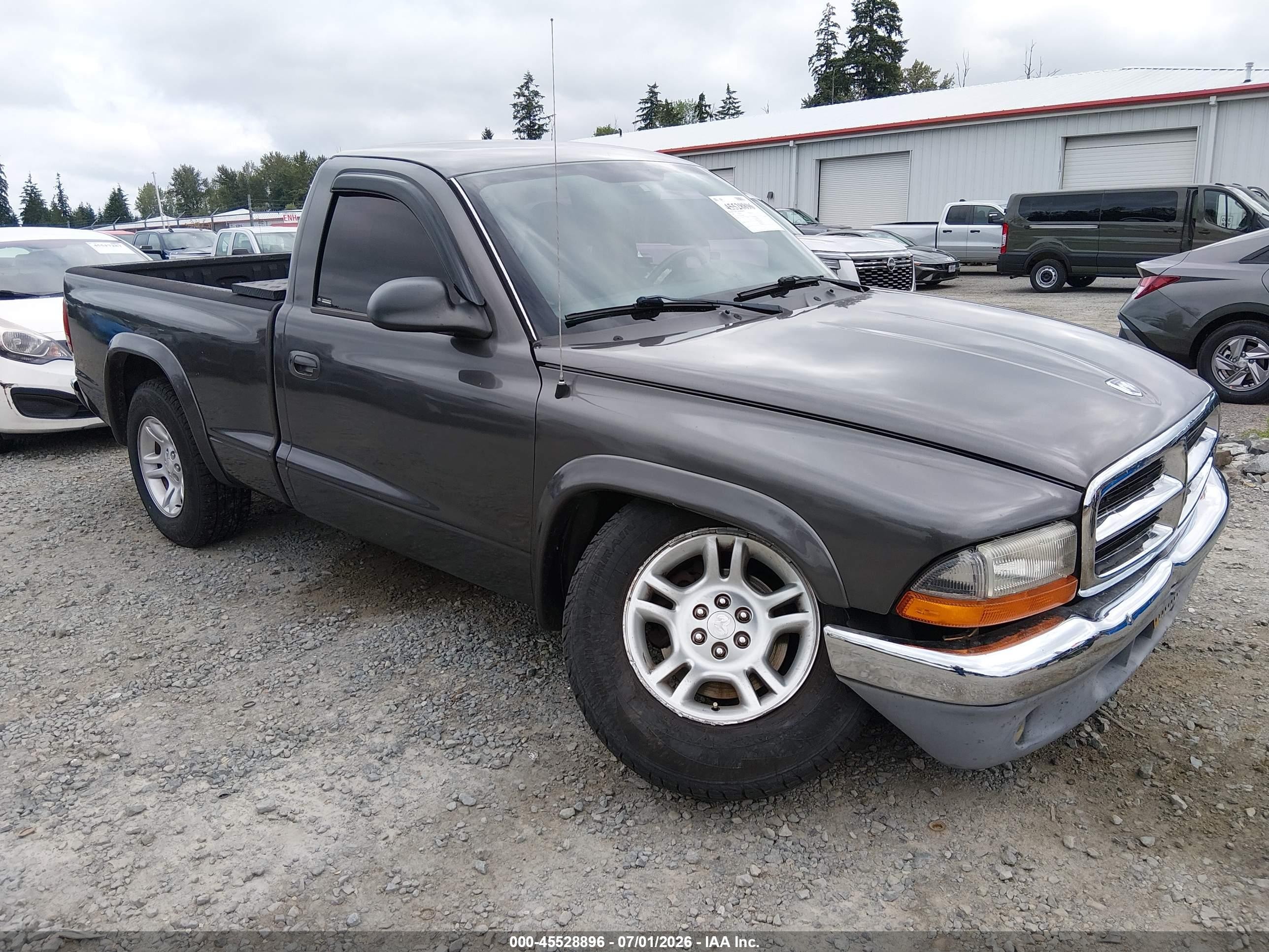 2003 Dodge Dakota, VIN 1D7FL16X53S184488 — Front end