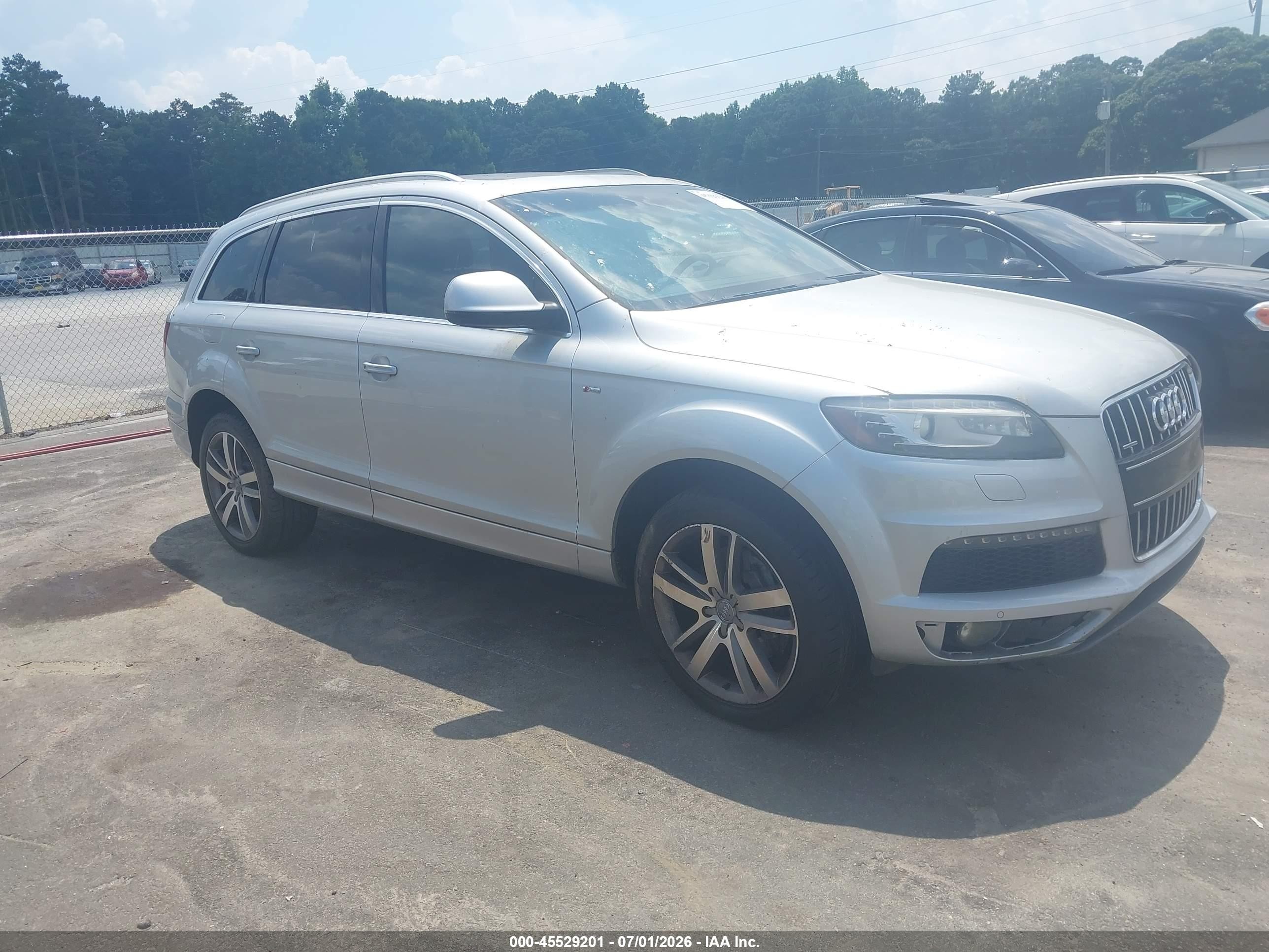 2014 Audi Q7 Prestige, VIN WA1WMAFE6ED005320 — Normal wear