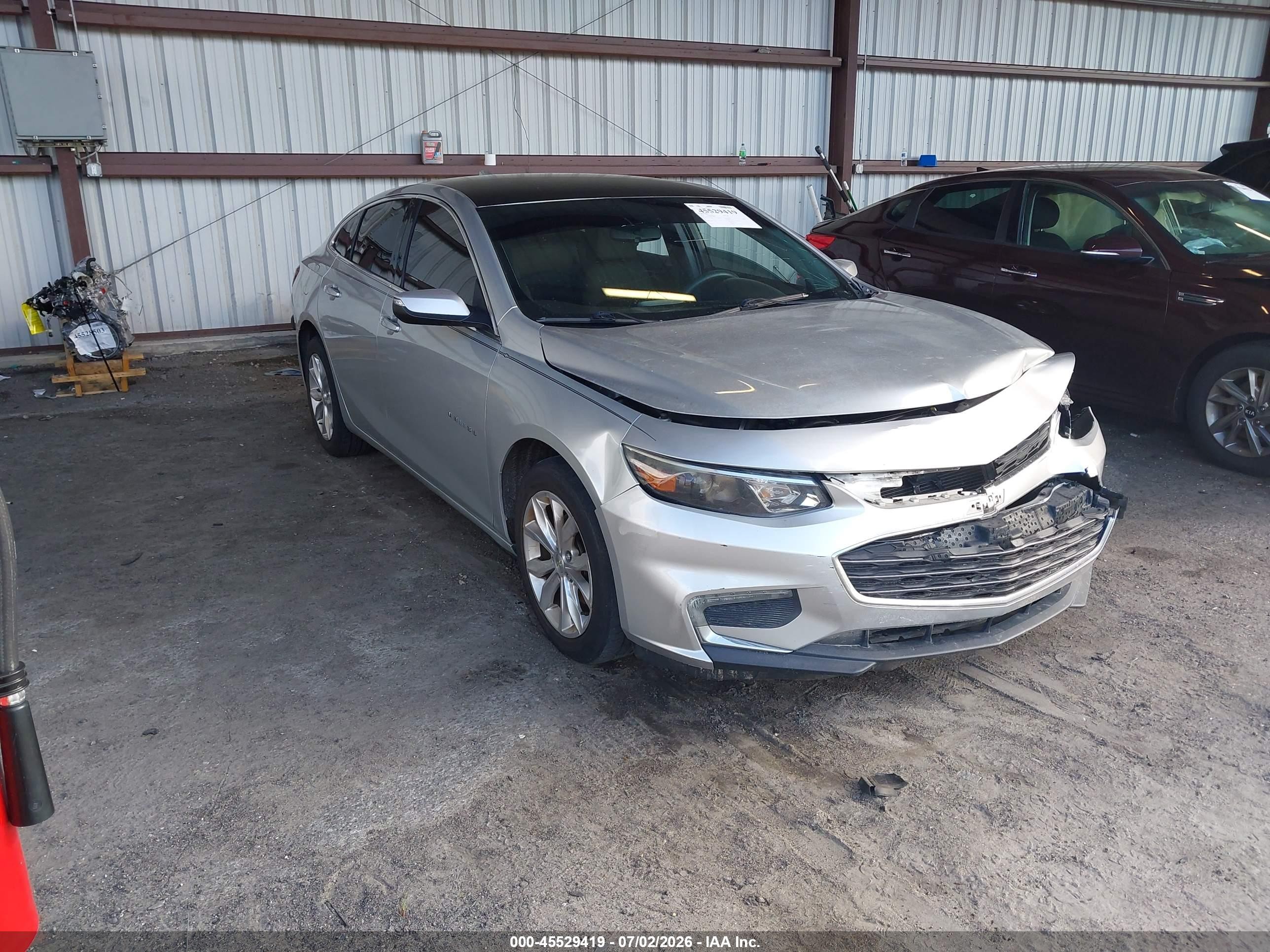 2016 Chevrolet Malibu LT, VIN 1G1ZE5ST9GF186635 — Front end