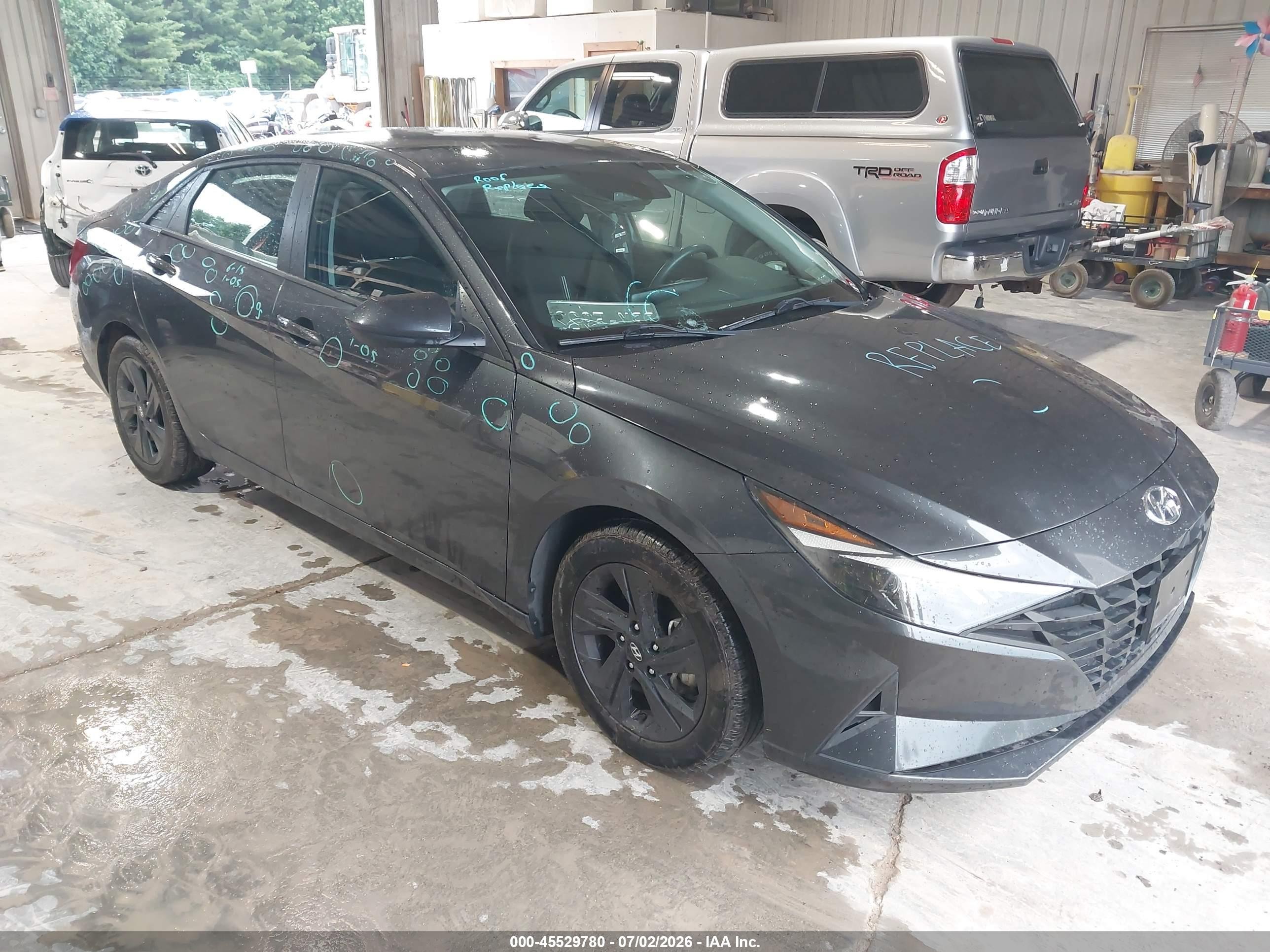 2021 Hyundai Elantra SEL, VIN 5NPLM4AG1MH039998 — Hail