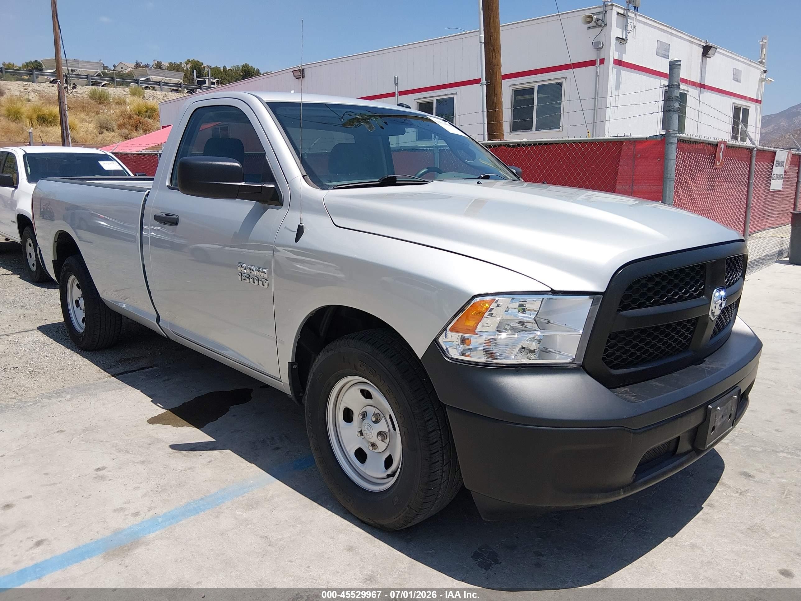 2018 Ram 1500 Tradesman, VIN 3C6JR6DGXJG238186 — Normal wear