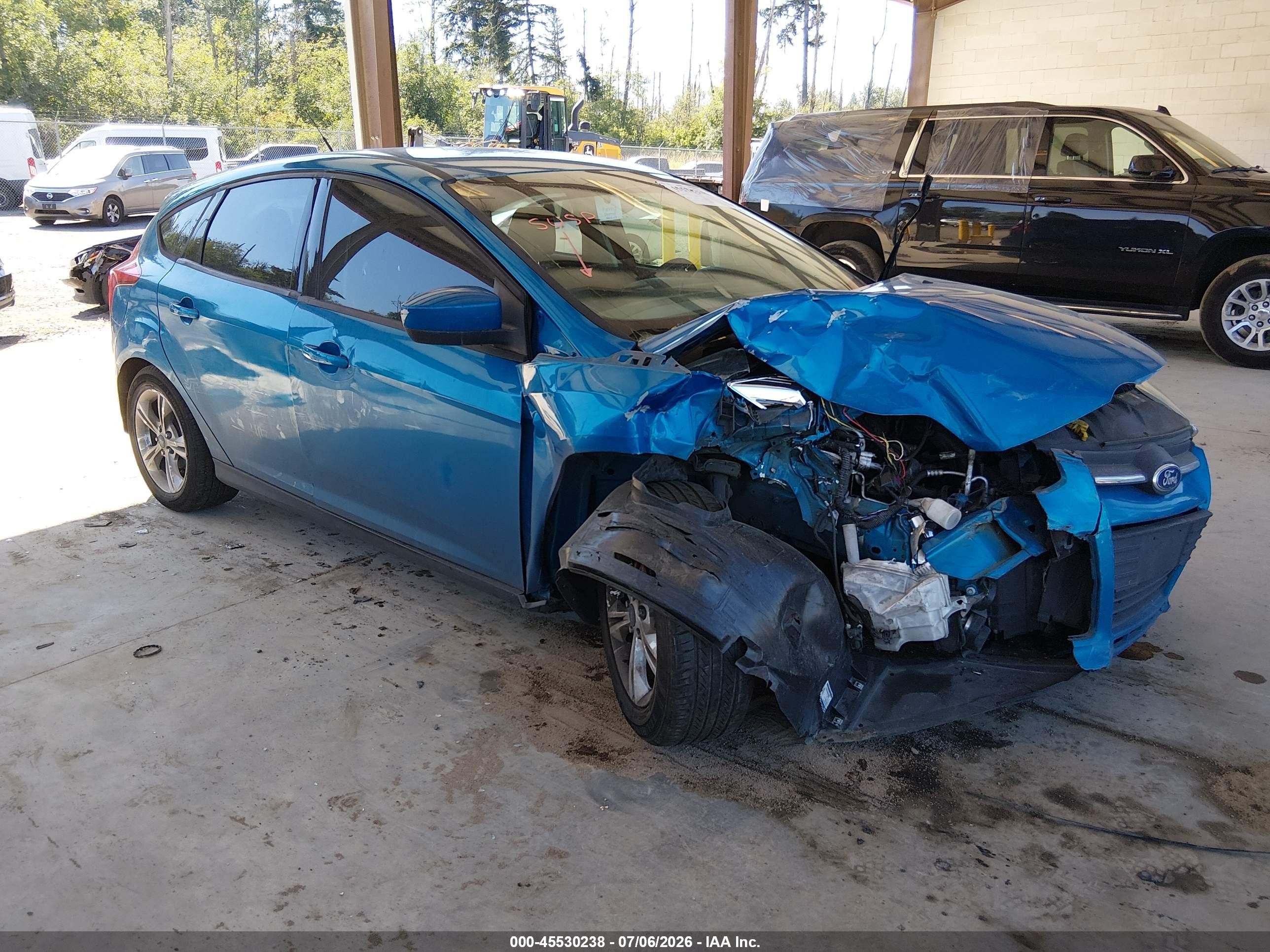 2012 Ford Focus SE, VIN 1FAHP3K25CL290923 — Front end