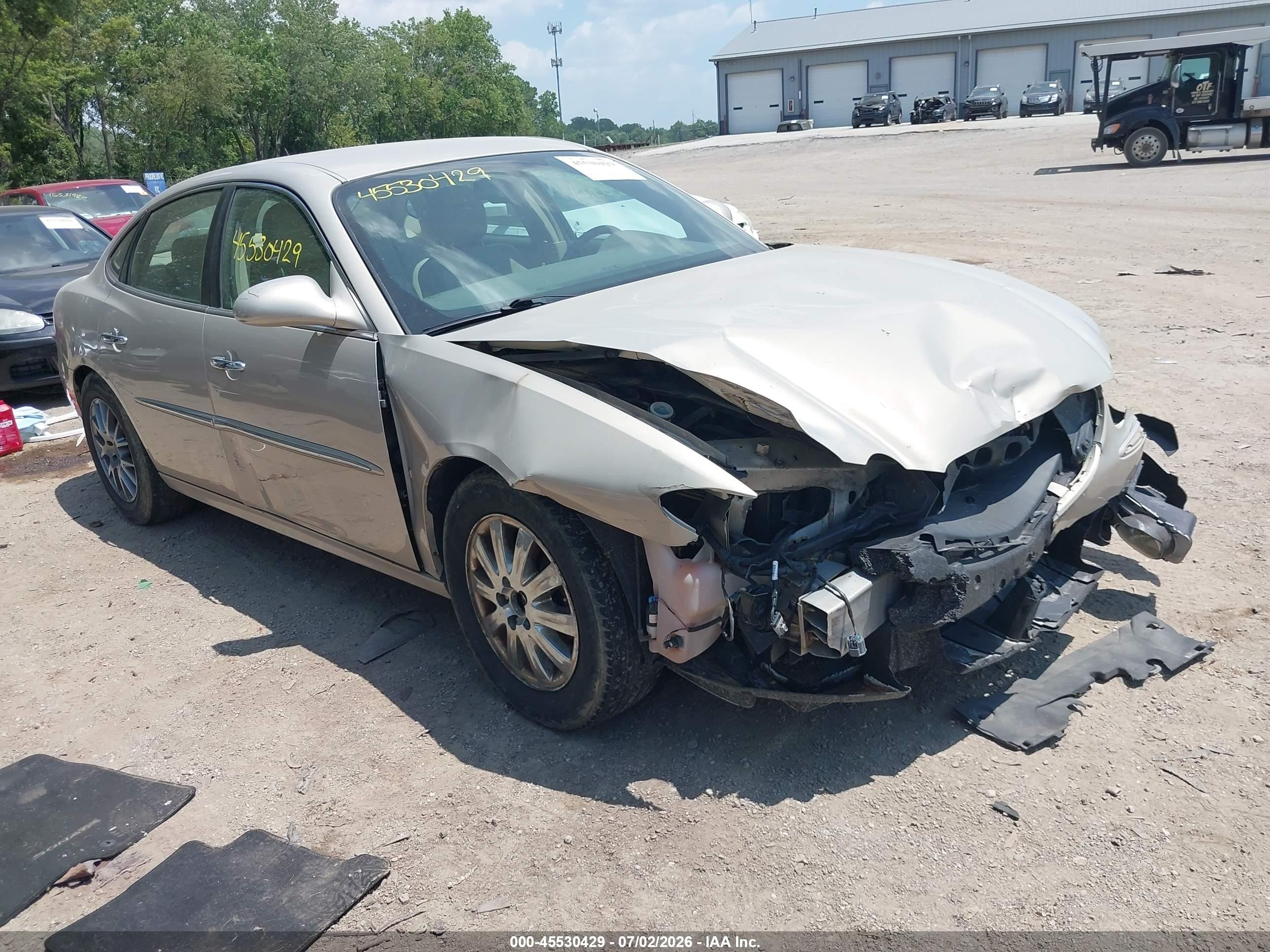 2008 Buick LaCrosse CXL, VIN 2G4WD582981161847 — Перед