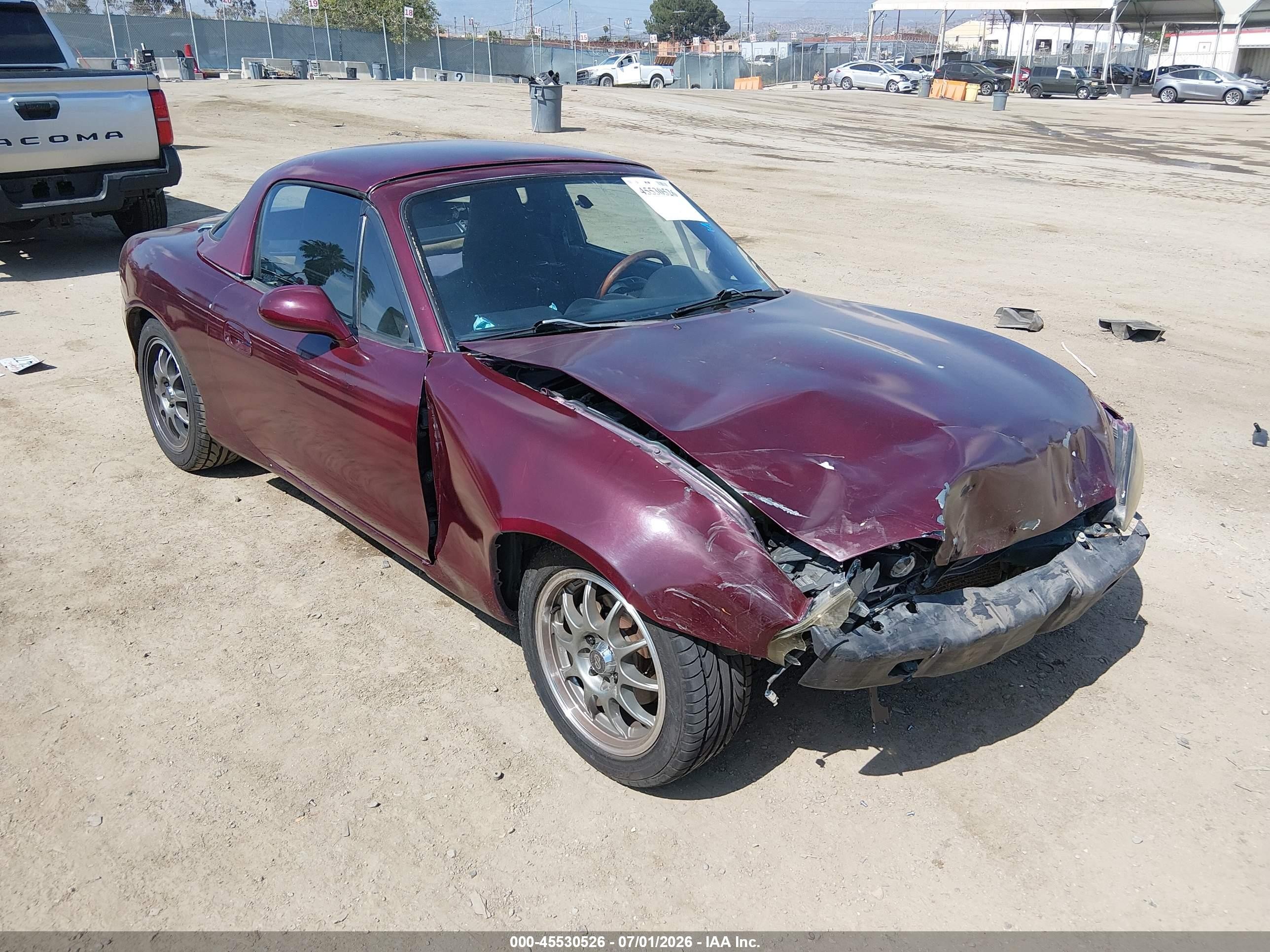 1999 Mazda MX-5 Miata, VIN JM1NB353XX0103652 — Front end