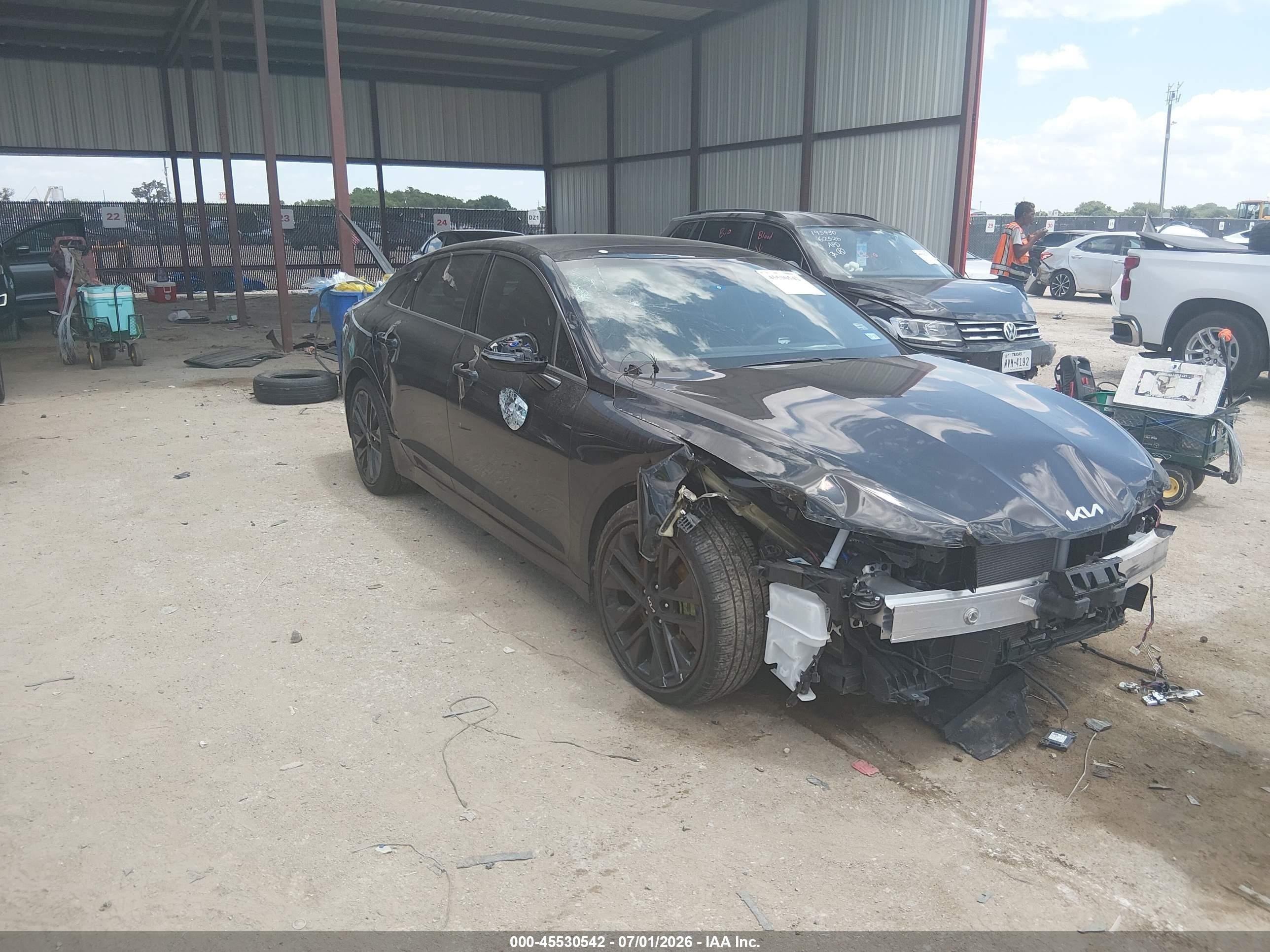 2025 Kia K5 GT, VIN KNAG44J89S5323531 — Front end