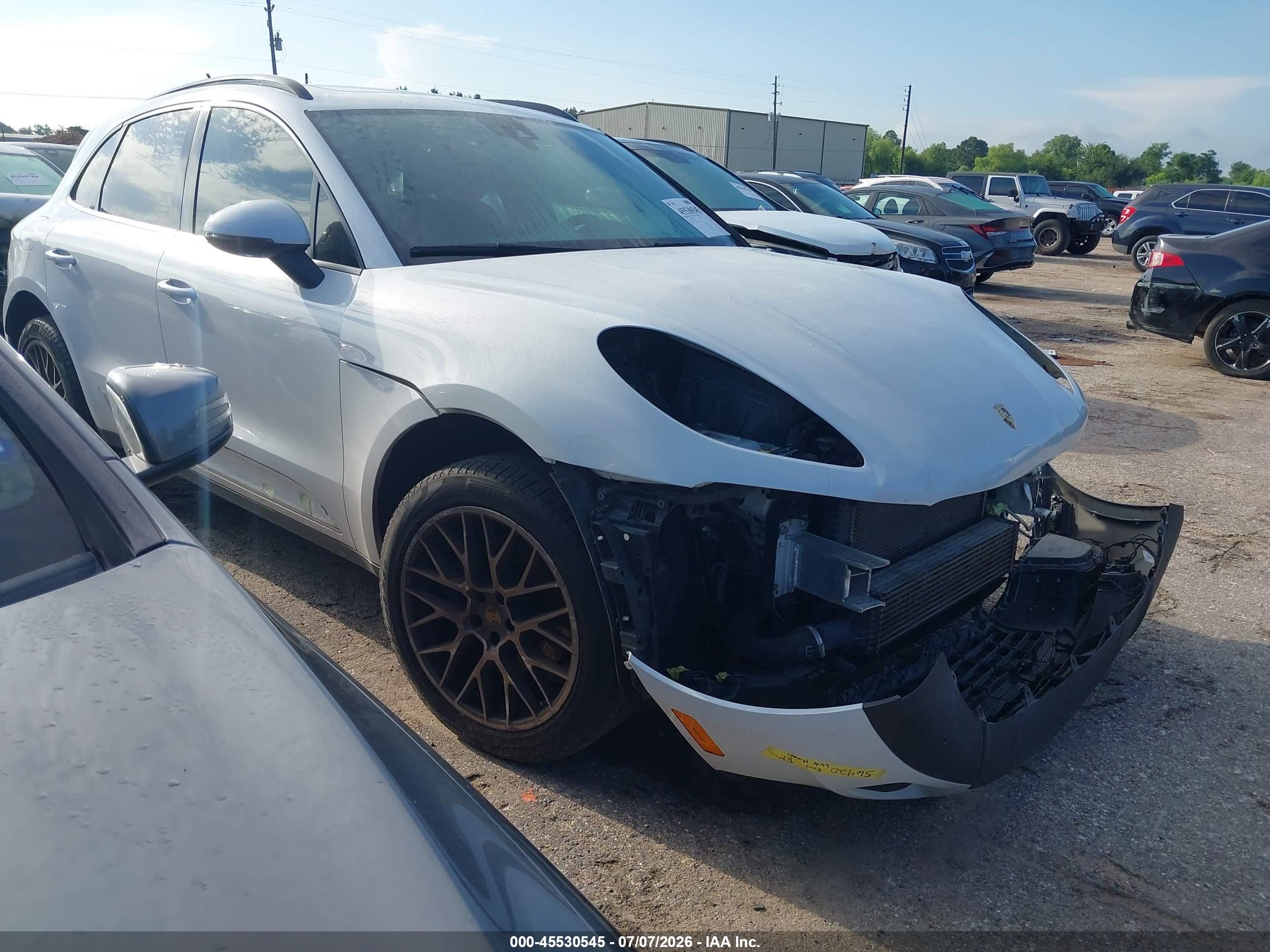 2018 Porsche Macan, VIN WP1AA2A58JLB03723 — Front end