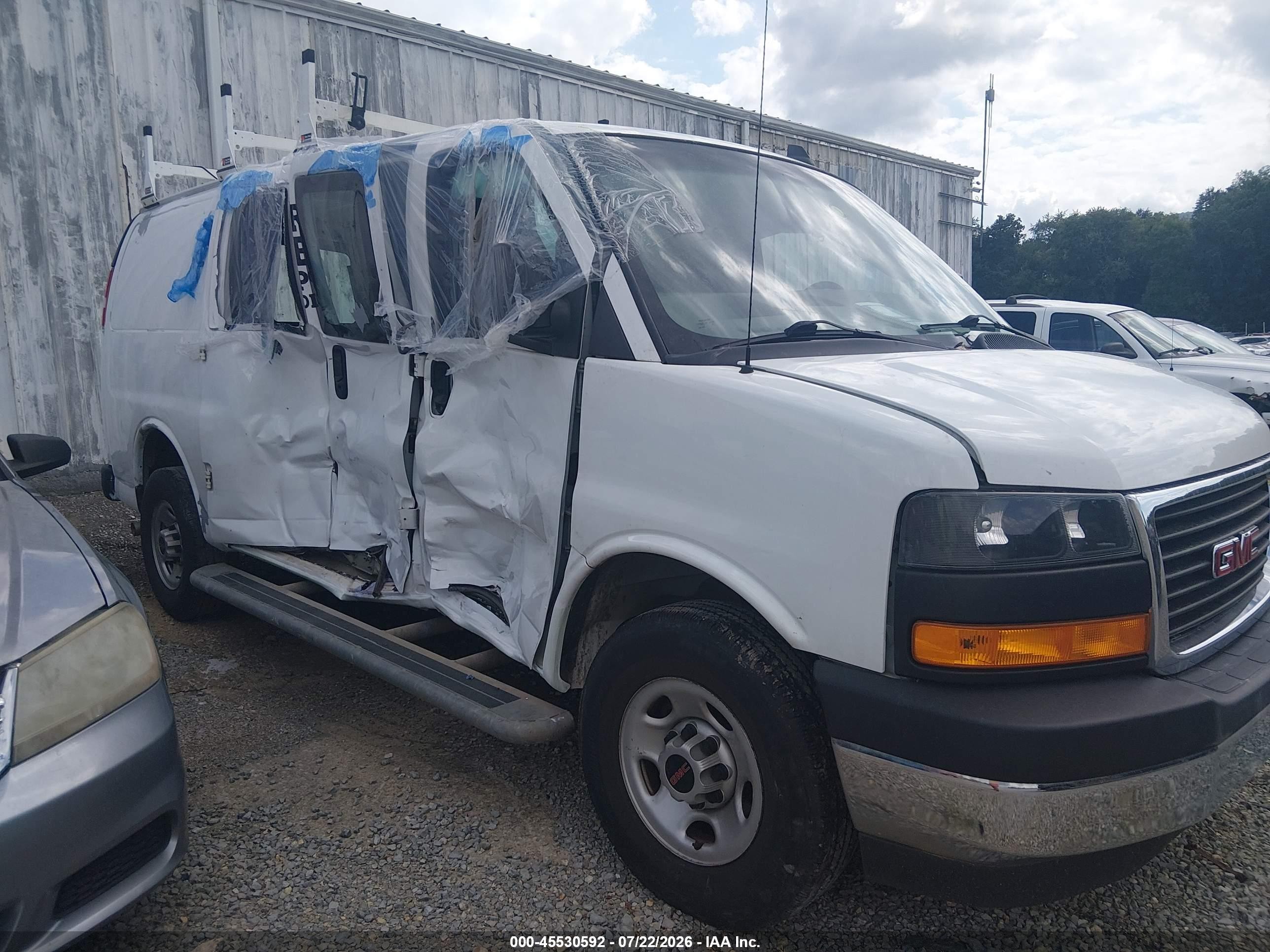 2022 GMC Savana Cargo, VIN 1GTW7AFP8N1166588 — All over