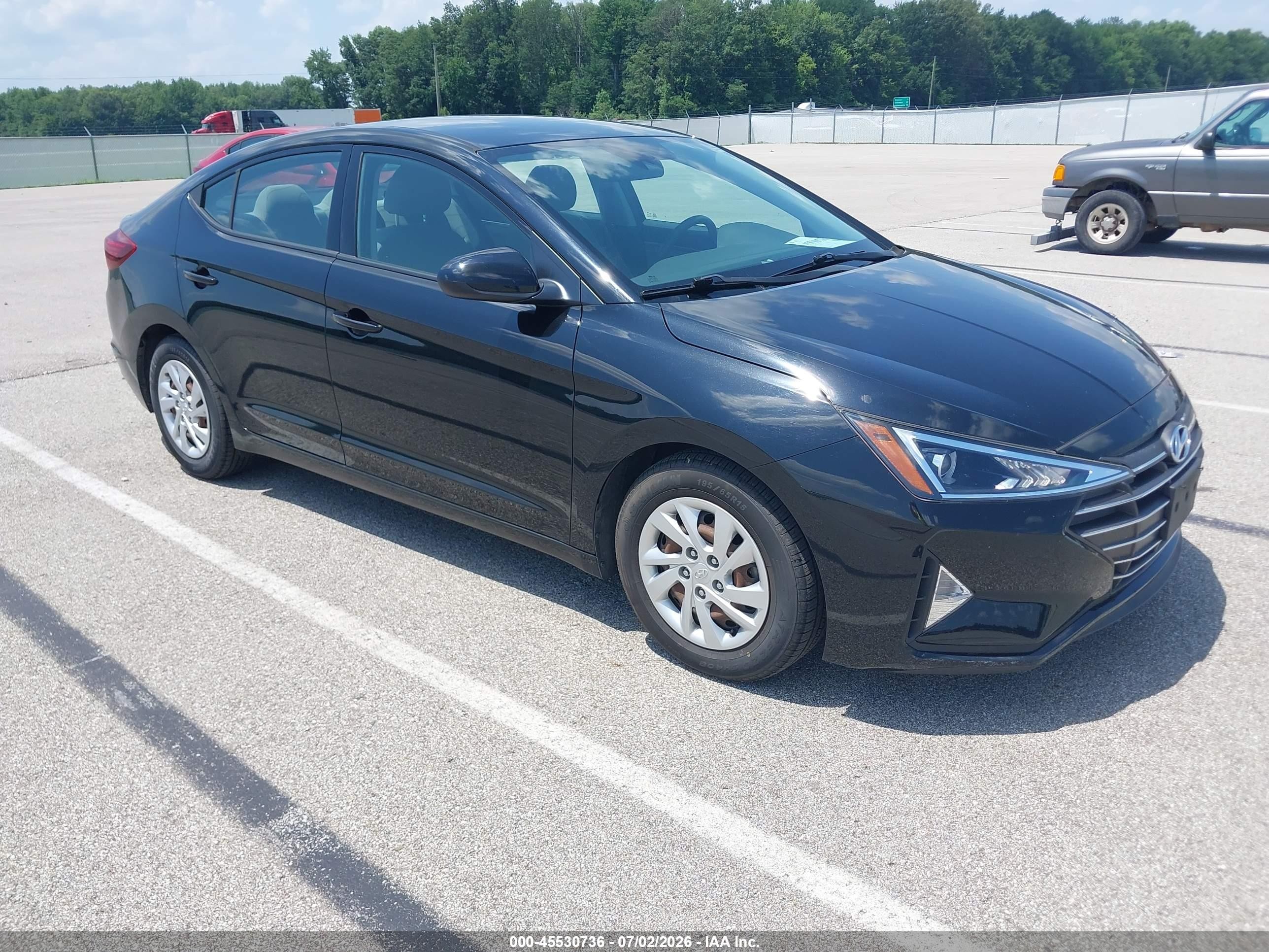 2020 Hyundai Elantra SE, VIN 5NPD74LF2LH607030 — Normal wear