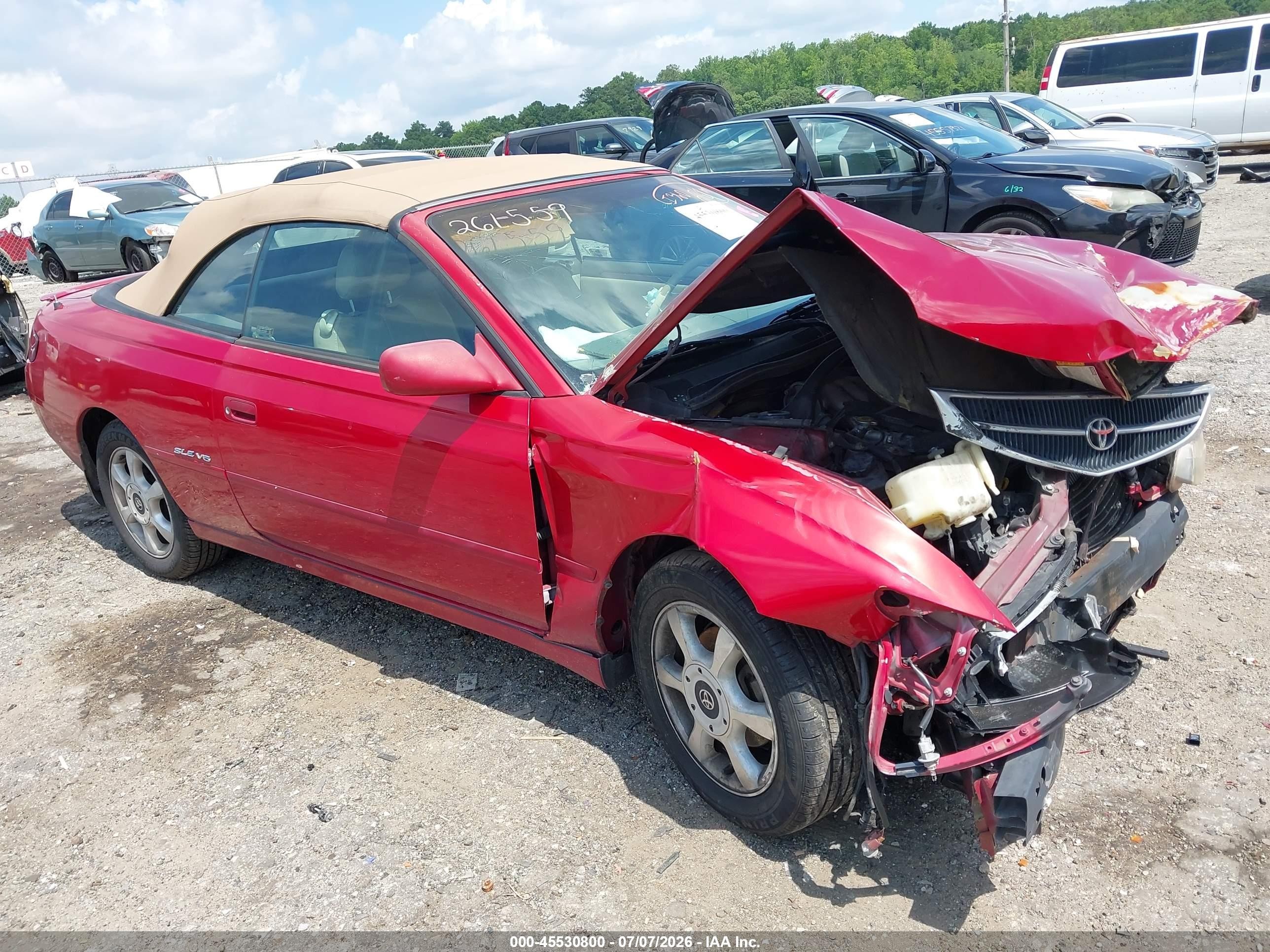 2000 Toyota Solara SLE, VIN 2T1FF28P9YC401974 — Front end