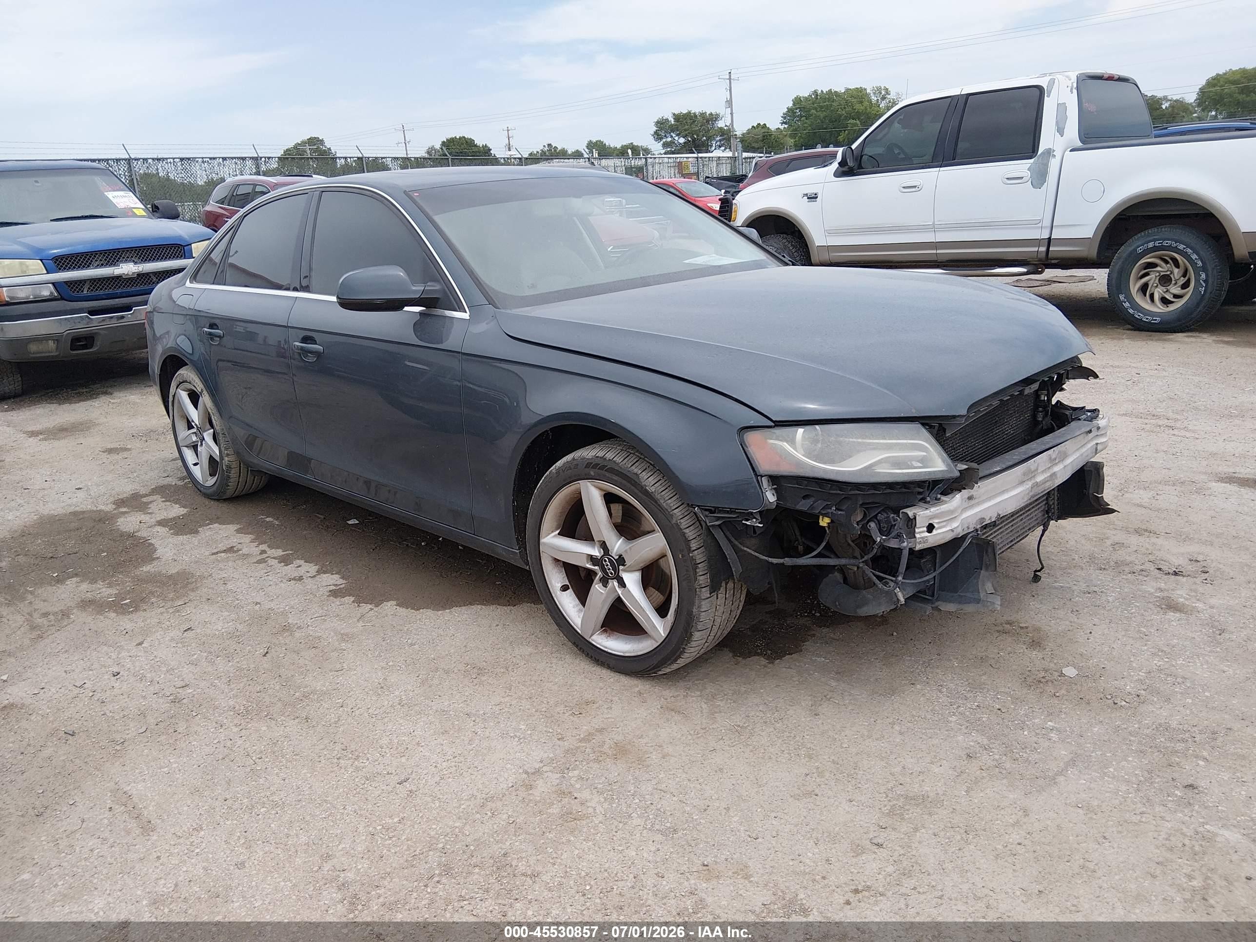 2010 Audi A4 Premium Plus, VIN WAUFFAFL3AN069752 — Перед