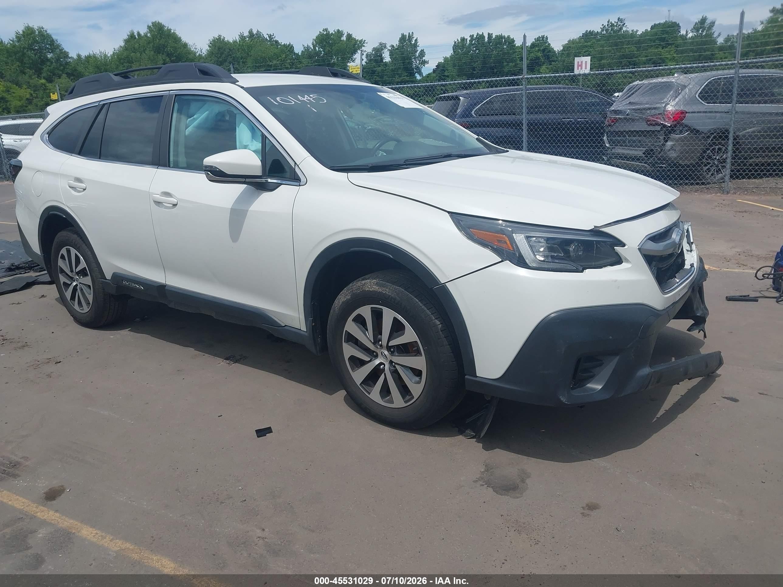 2021 Subaru Outback Premium, VIN 4S4BTACC8M3142785 — Front end
