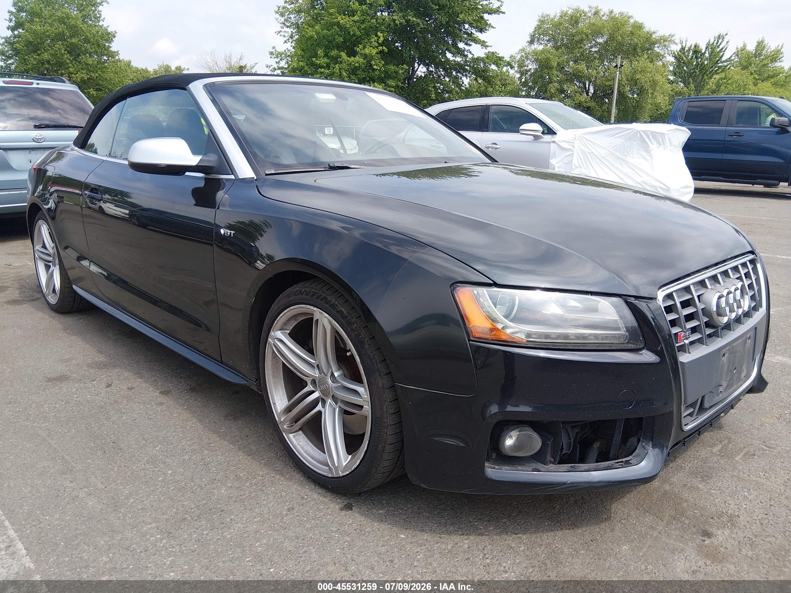 2011 Audi S5 Prestige, VIN WAUVGAFH1BN001522 — Front end