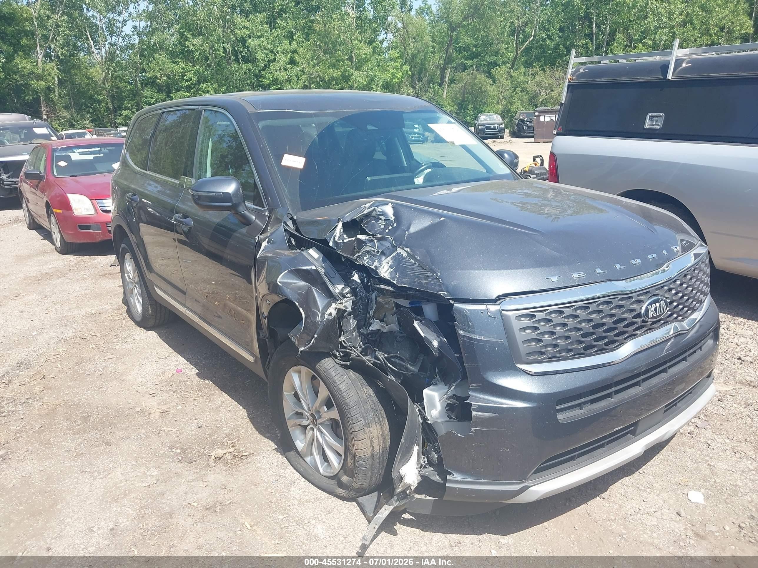 2020 Kia Telluride LX, VIN 5XYP24HC5LG093336 — Front end