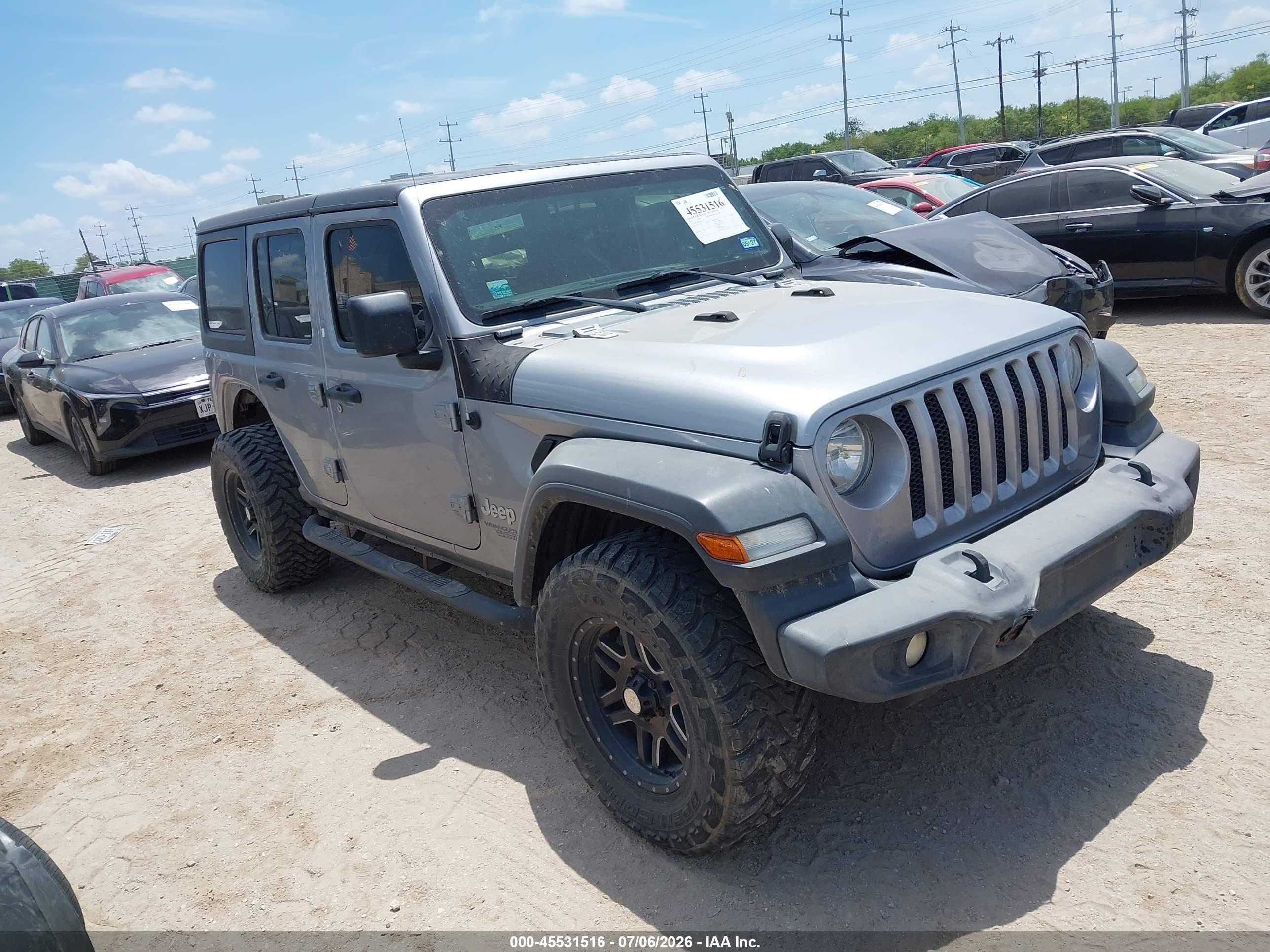 2018 Jeep Wrangler Unlimited Sport, VIN 1C4HJXDG1JW112577 — Rear end