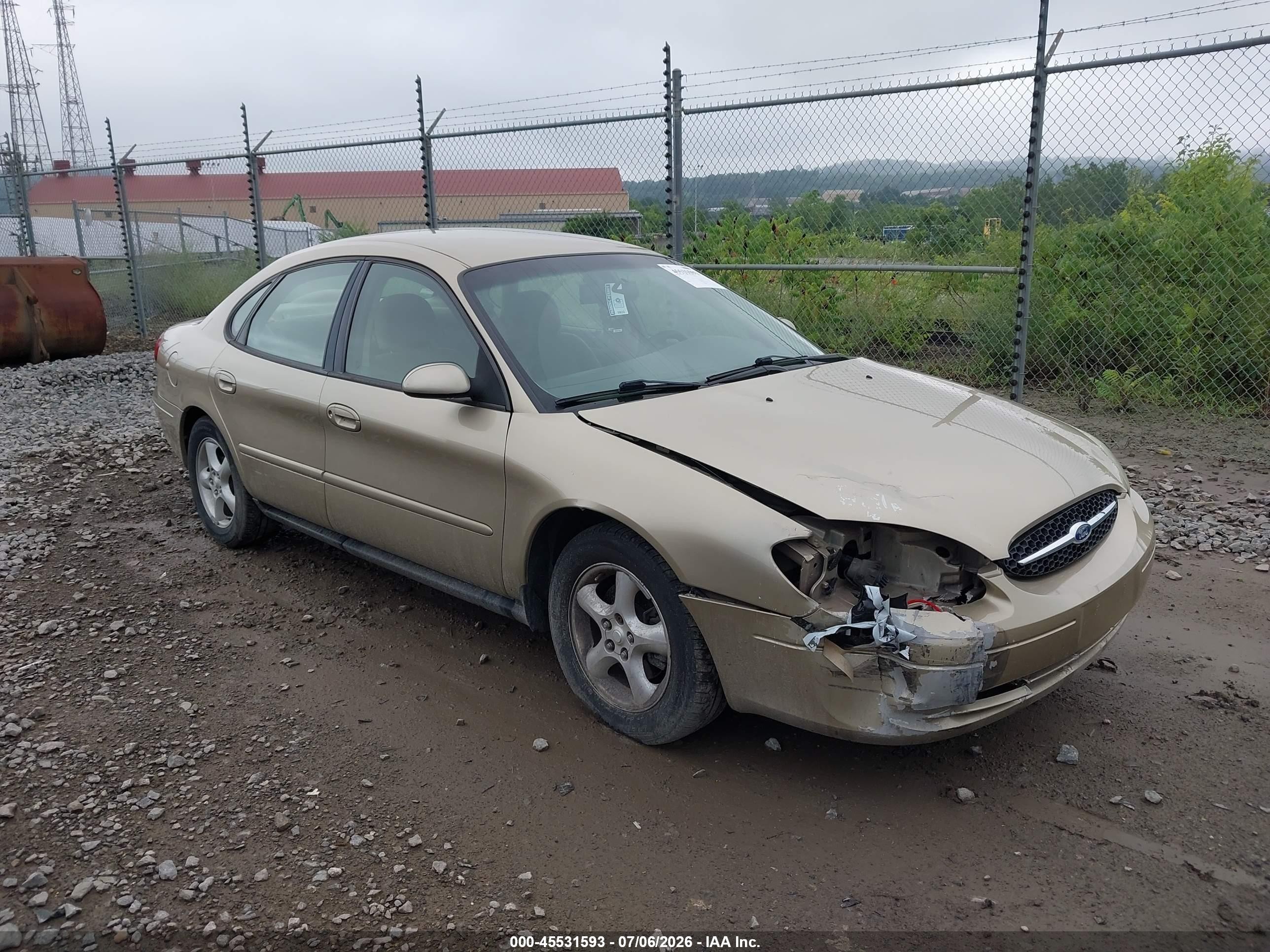 2001 Ford Taurus SES, VIN 1FAFP55U51A284550 — Перед