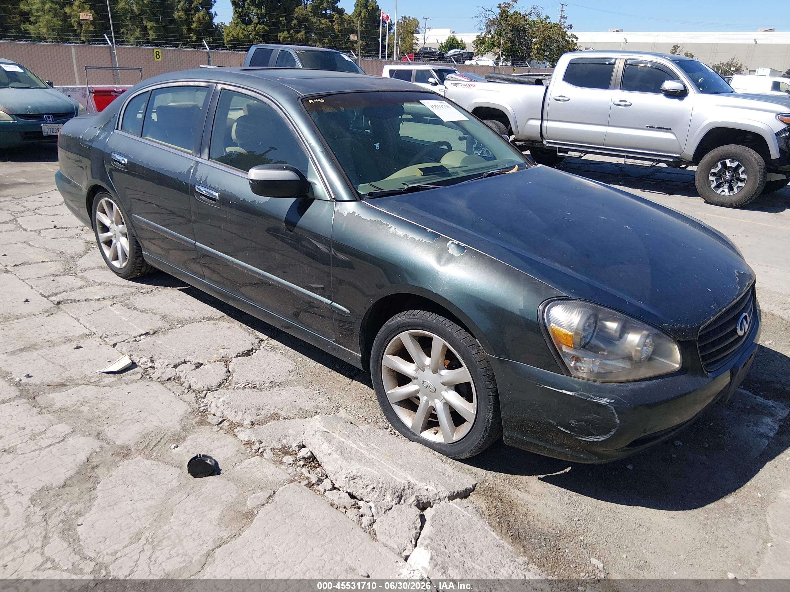 2002 Infiniti Q45, VIN JNKBF01A72M007066 — Normal wear