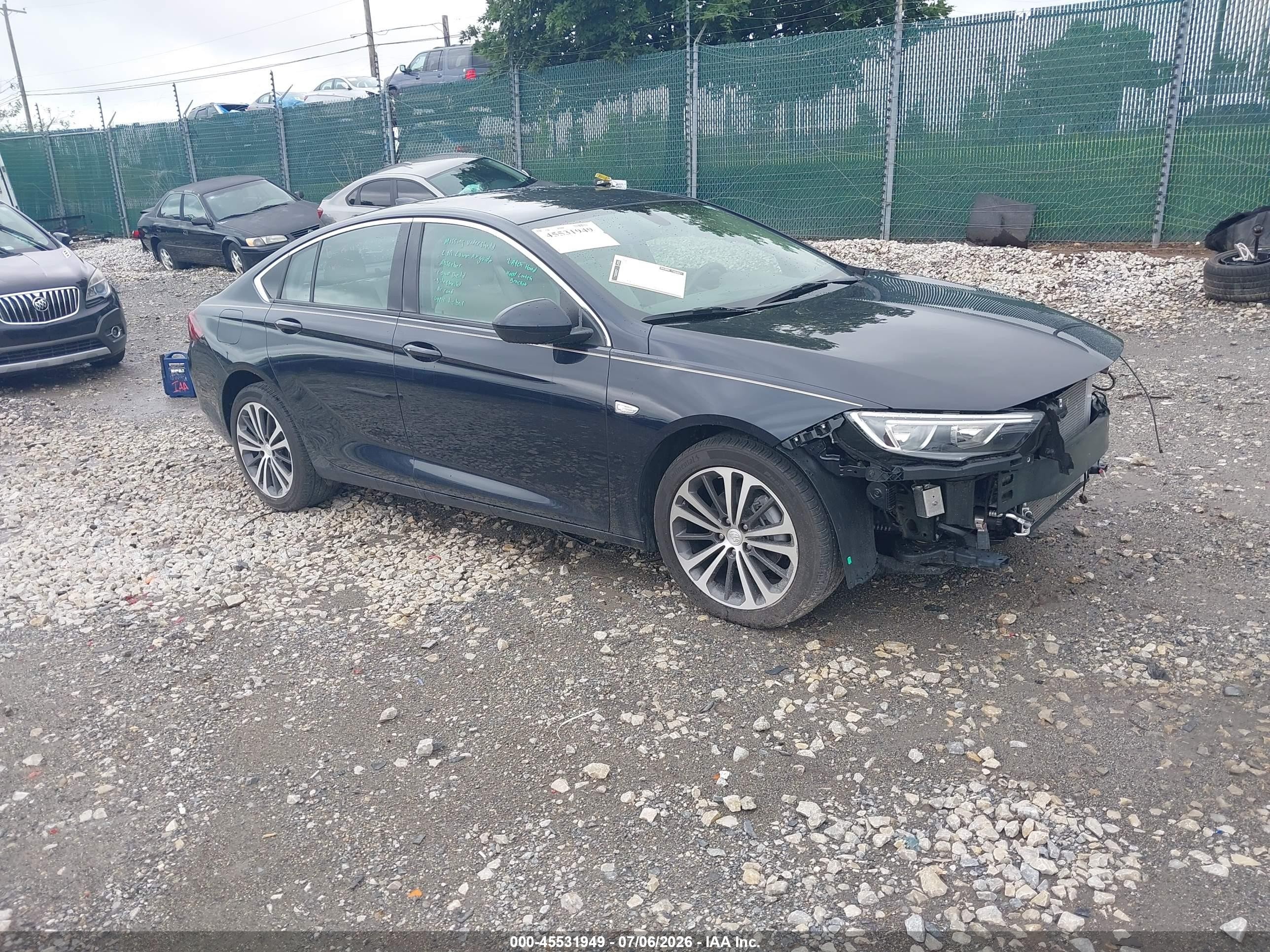 2018 Buick Regal Essence, VIN W04GP6SX1J1164354 — Front end