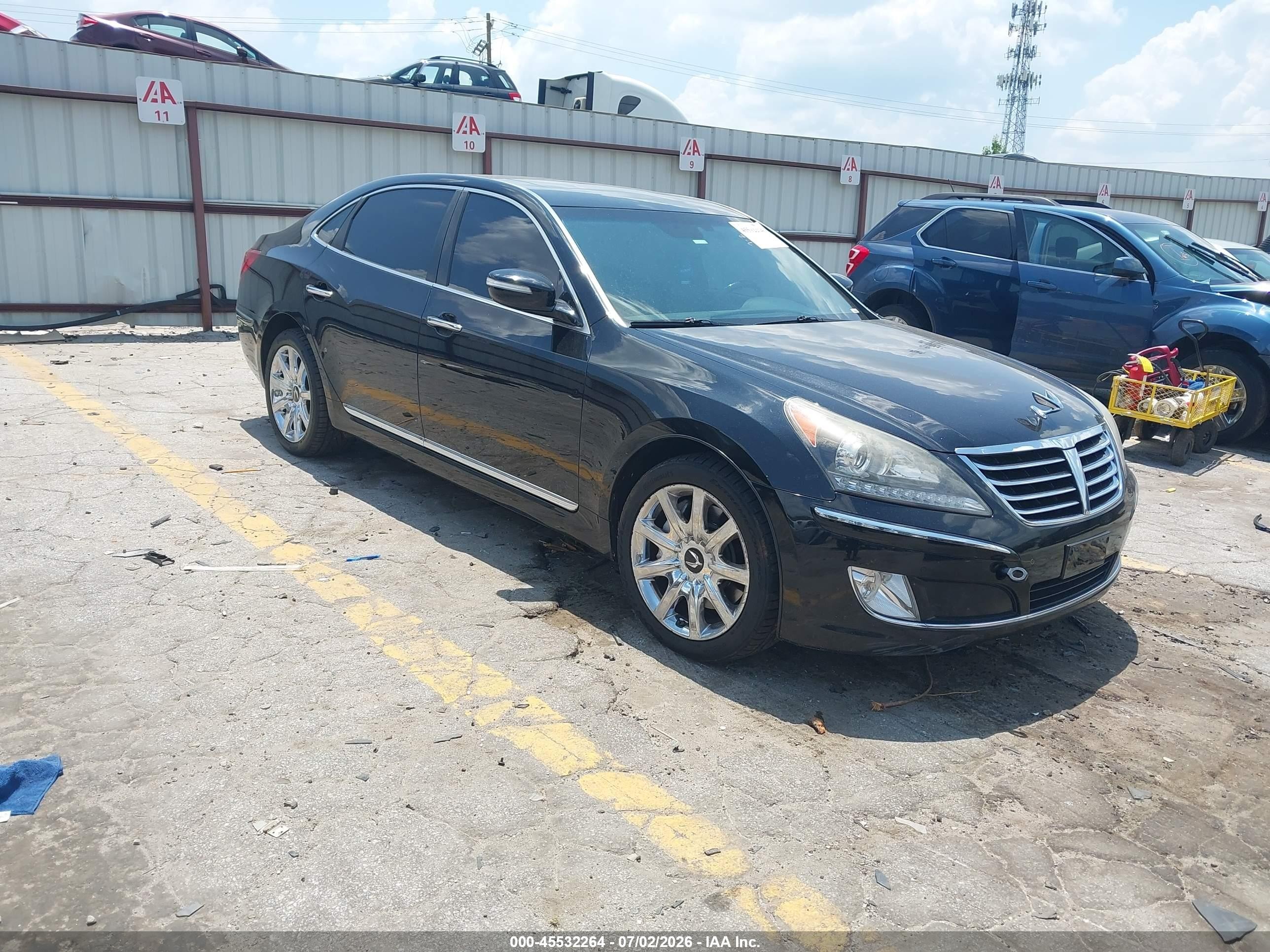 2013 Hyundai Equus Signature, VIN KMHGH4JH9DU071856 — Front end