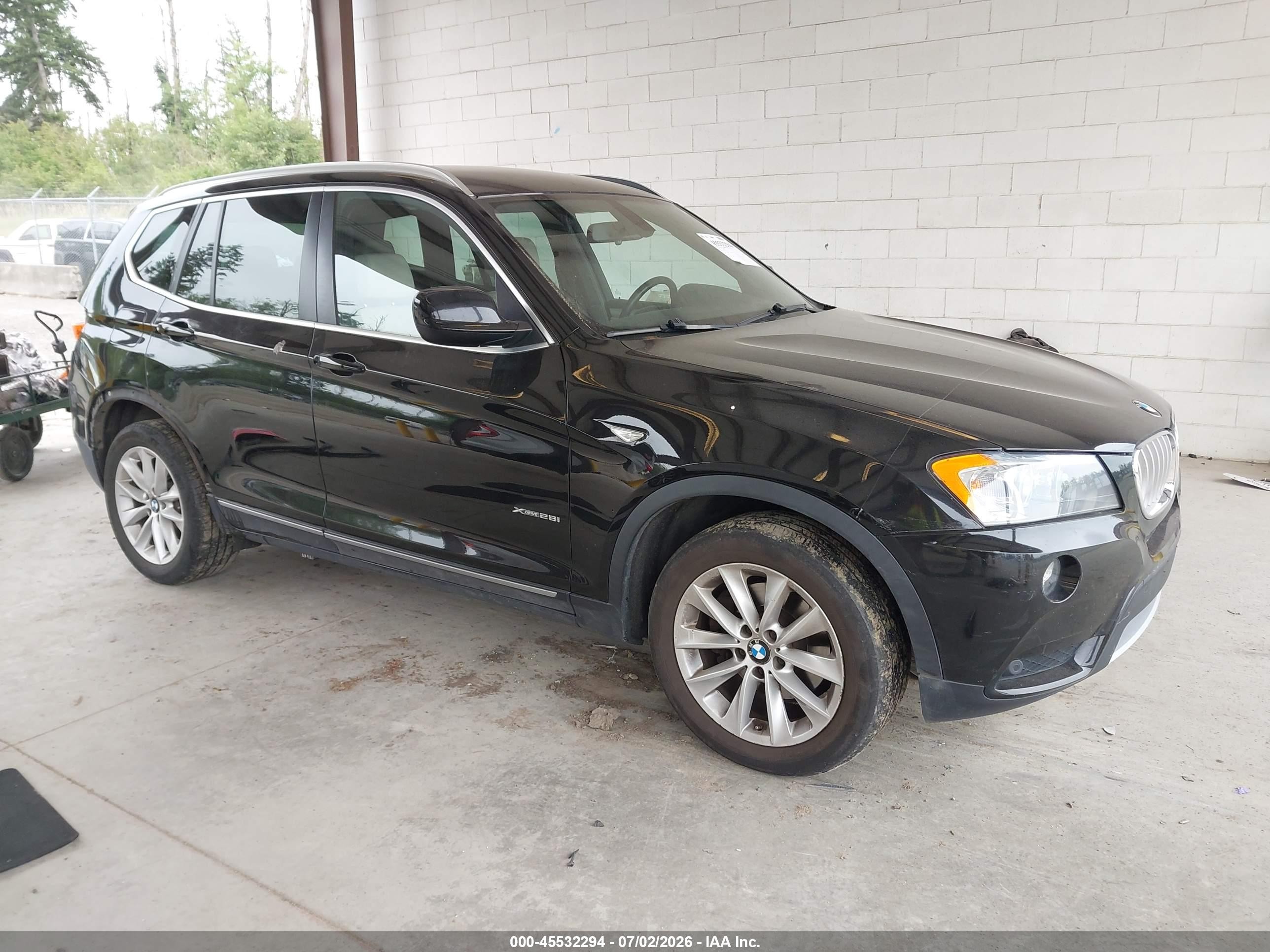 2012 BMW X3 28i, VIN 5UXWX5C57CL722495 — Зад