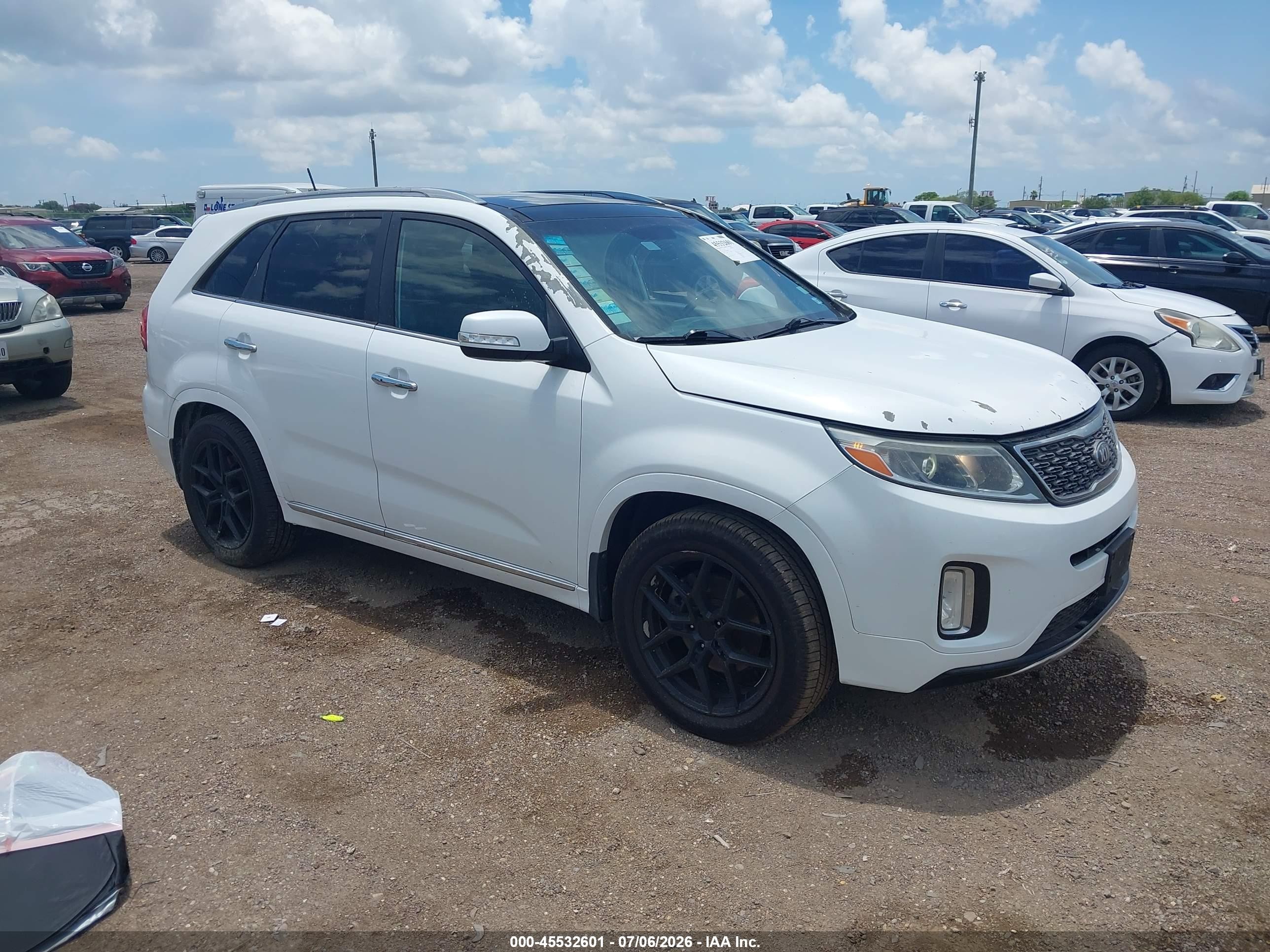2014 Kia Sorento SX Limited, VIN 5XYKW4A79EG490076 — Бок