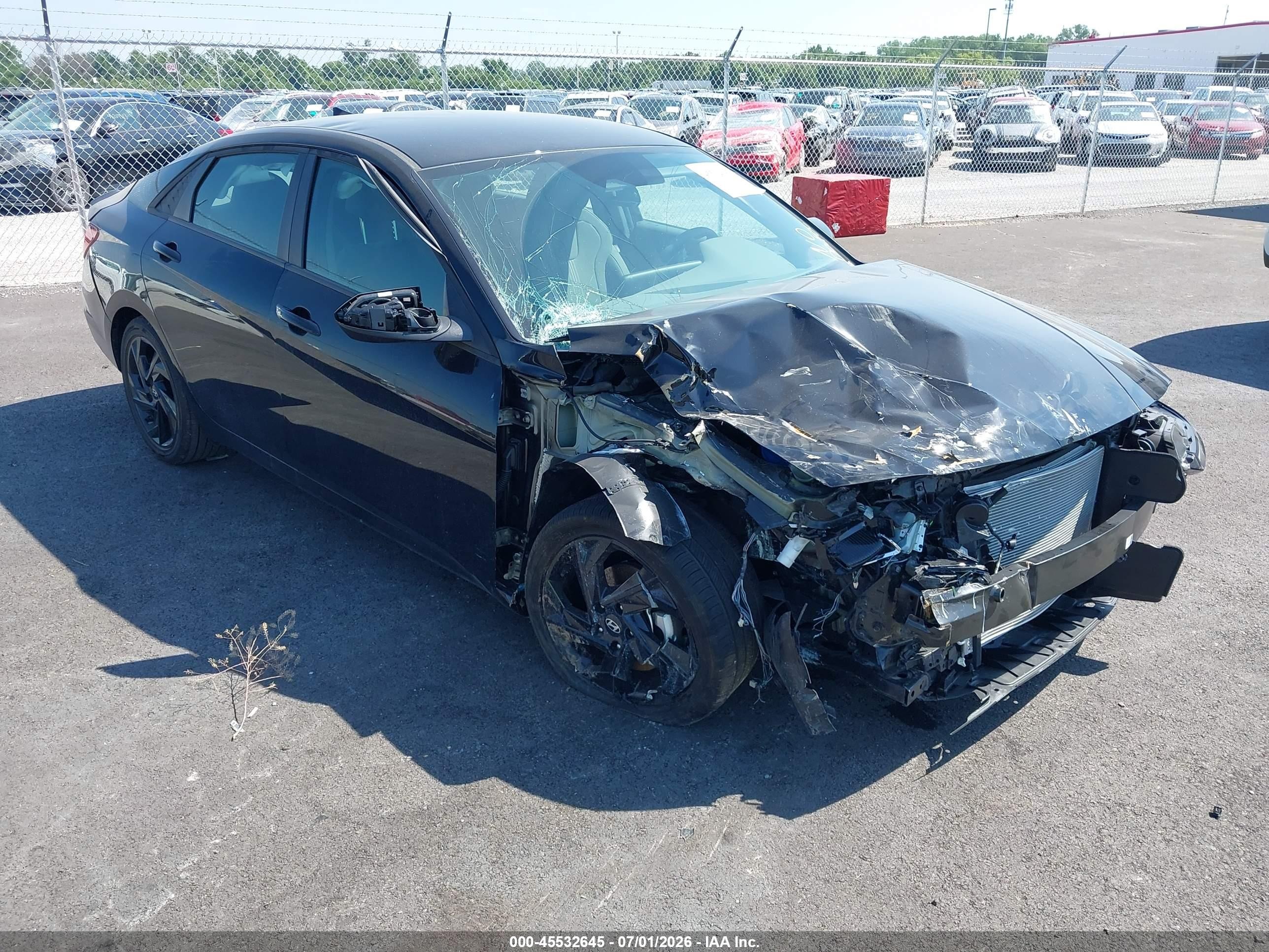 2026 Hyundai Elantra SEL Sport, VIN KMHLM4DG3TU212383 — Front end