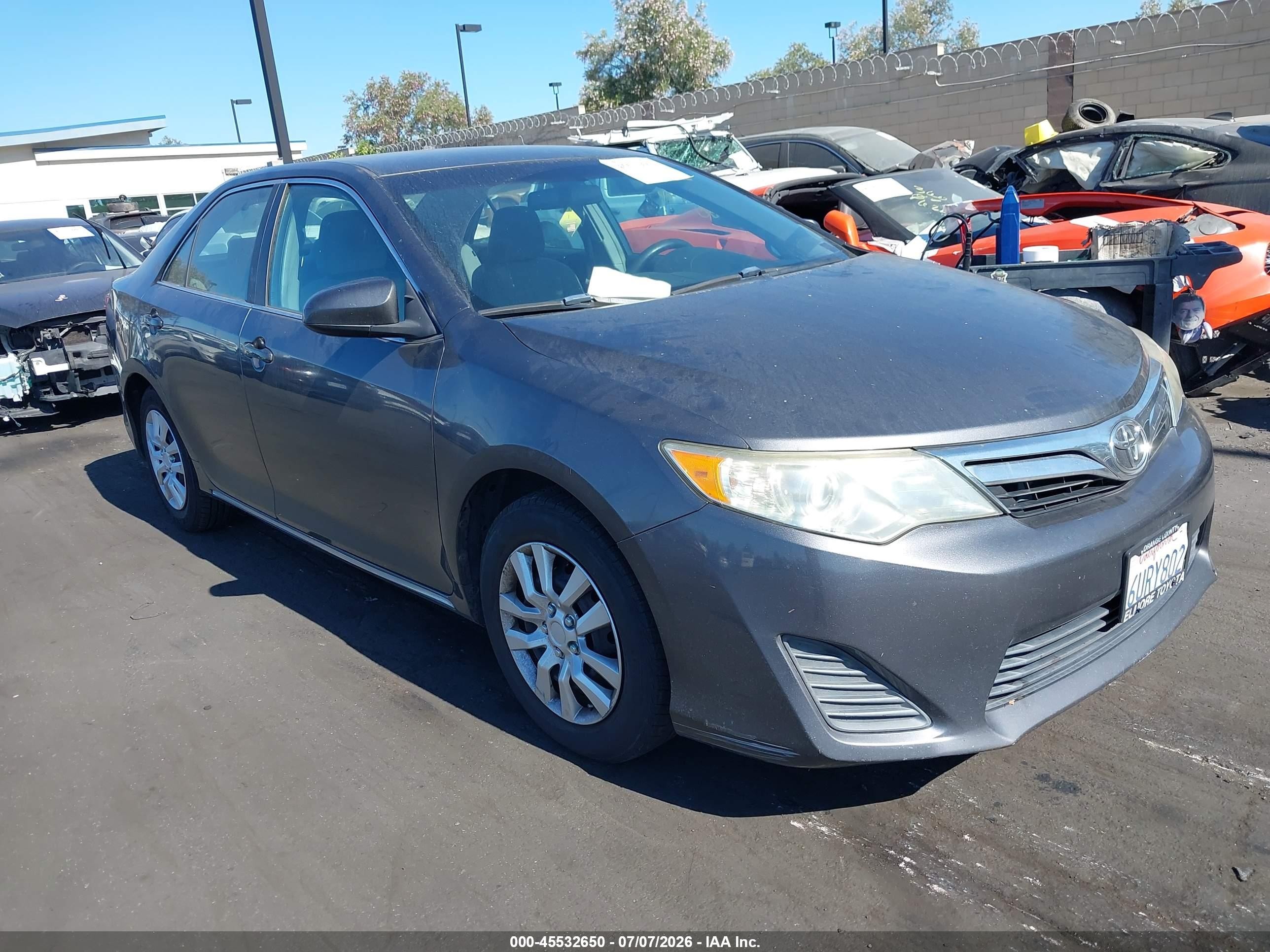 2012 Toyota Camry XLE, VIN 4T4BF1FK9CR184293 — Rear end