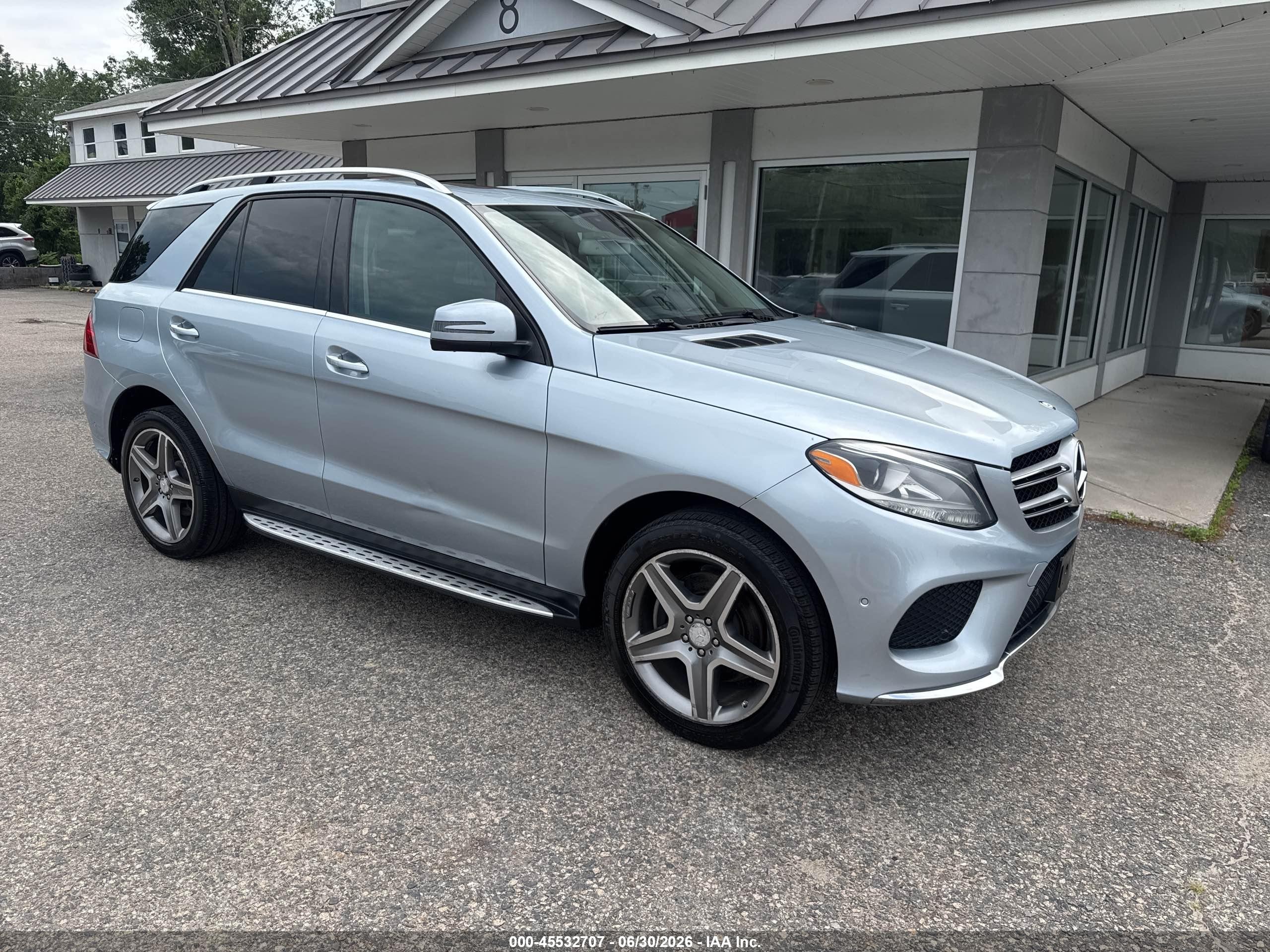 2016 Mercedes-Benz GLE 400, VIN 4JGDA5GB0GA666794 — Normal wear