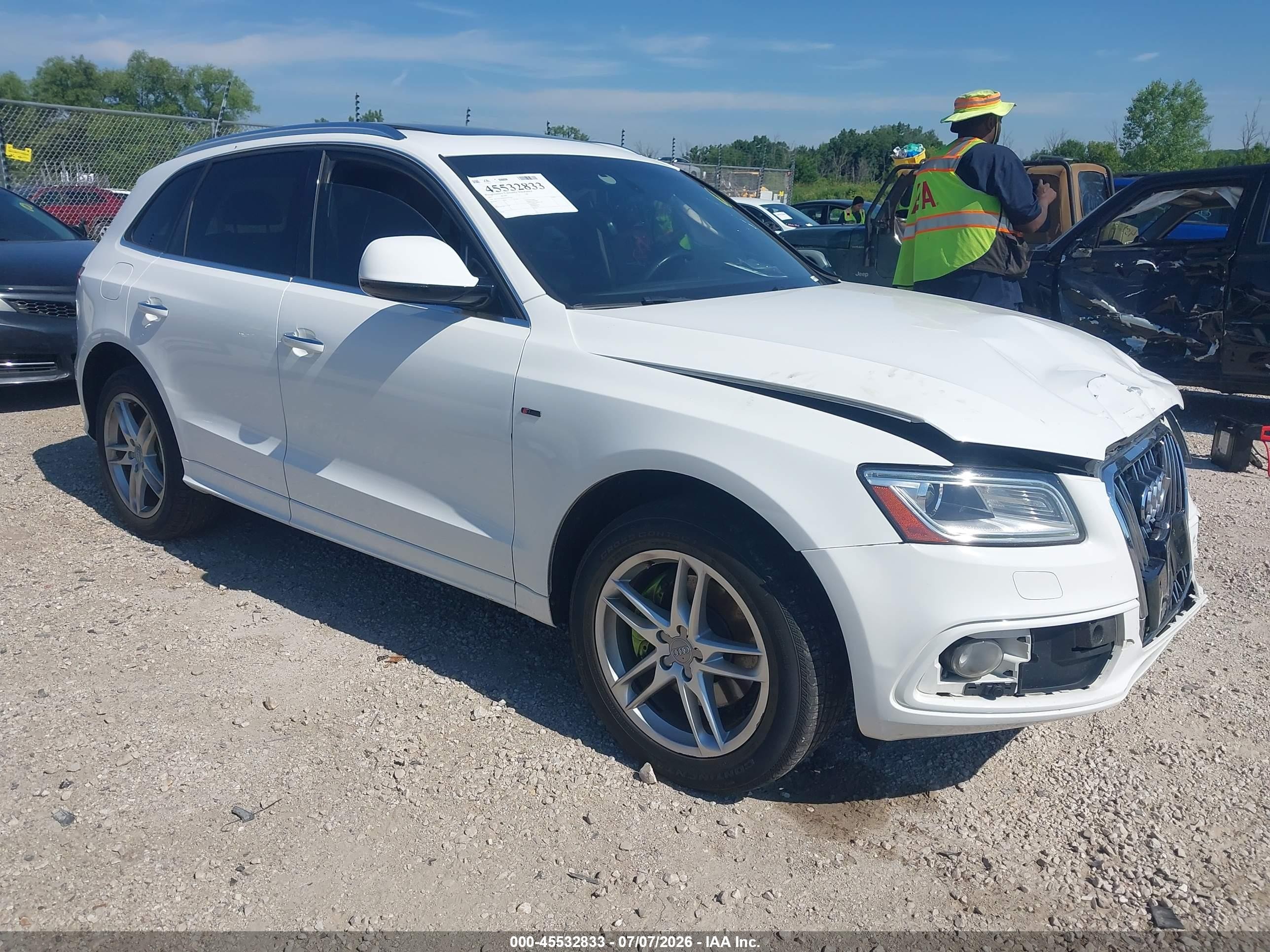 2017 Audi Q5 Premium Plus, VIN WA1D7AFPXHA031263 — Front end