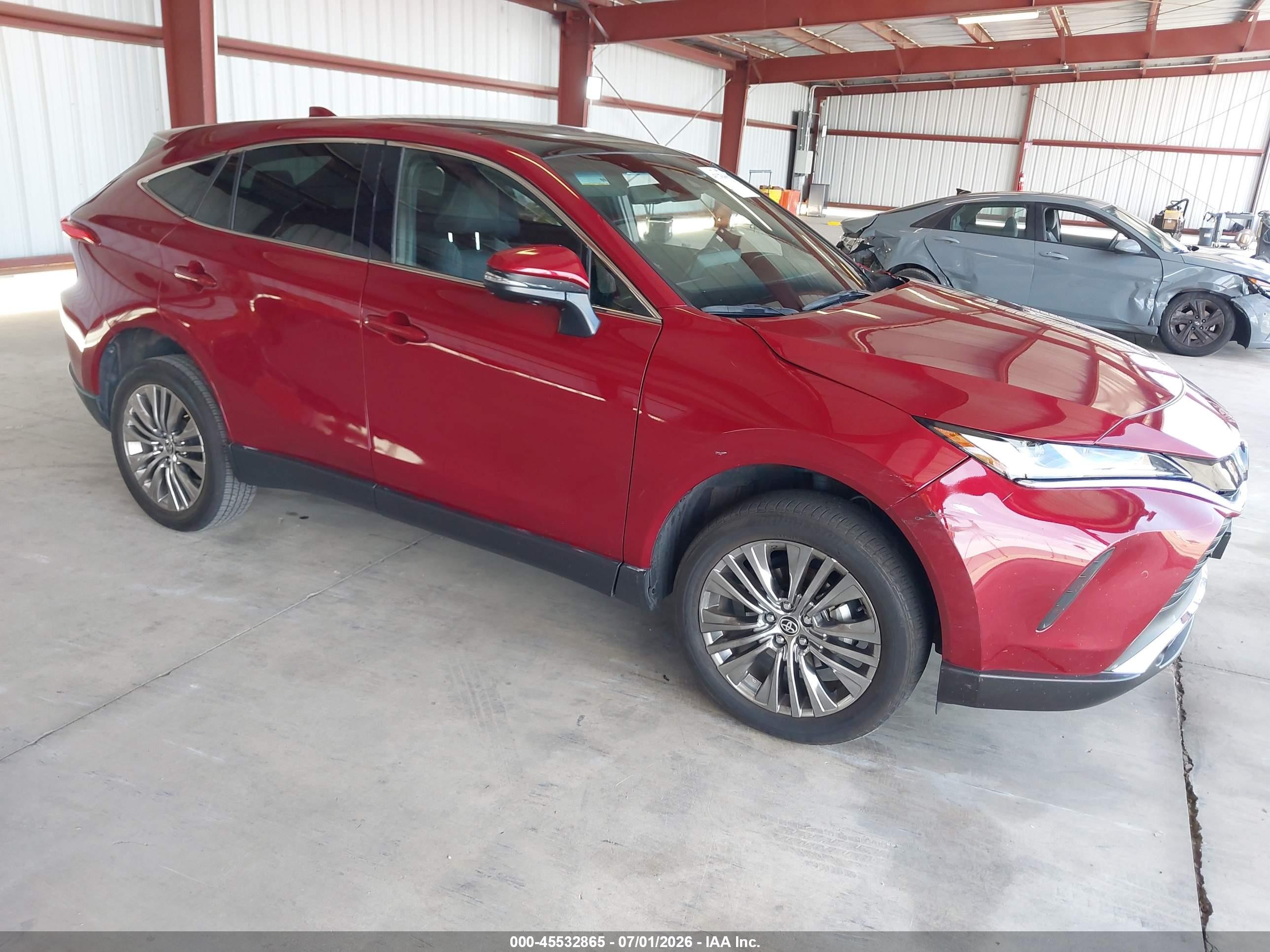 2024 Toyota Venza LE, VIN JTEAAAAH1RJ158622 — Side
