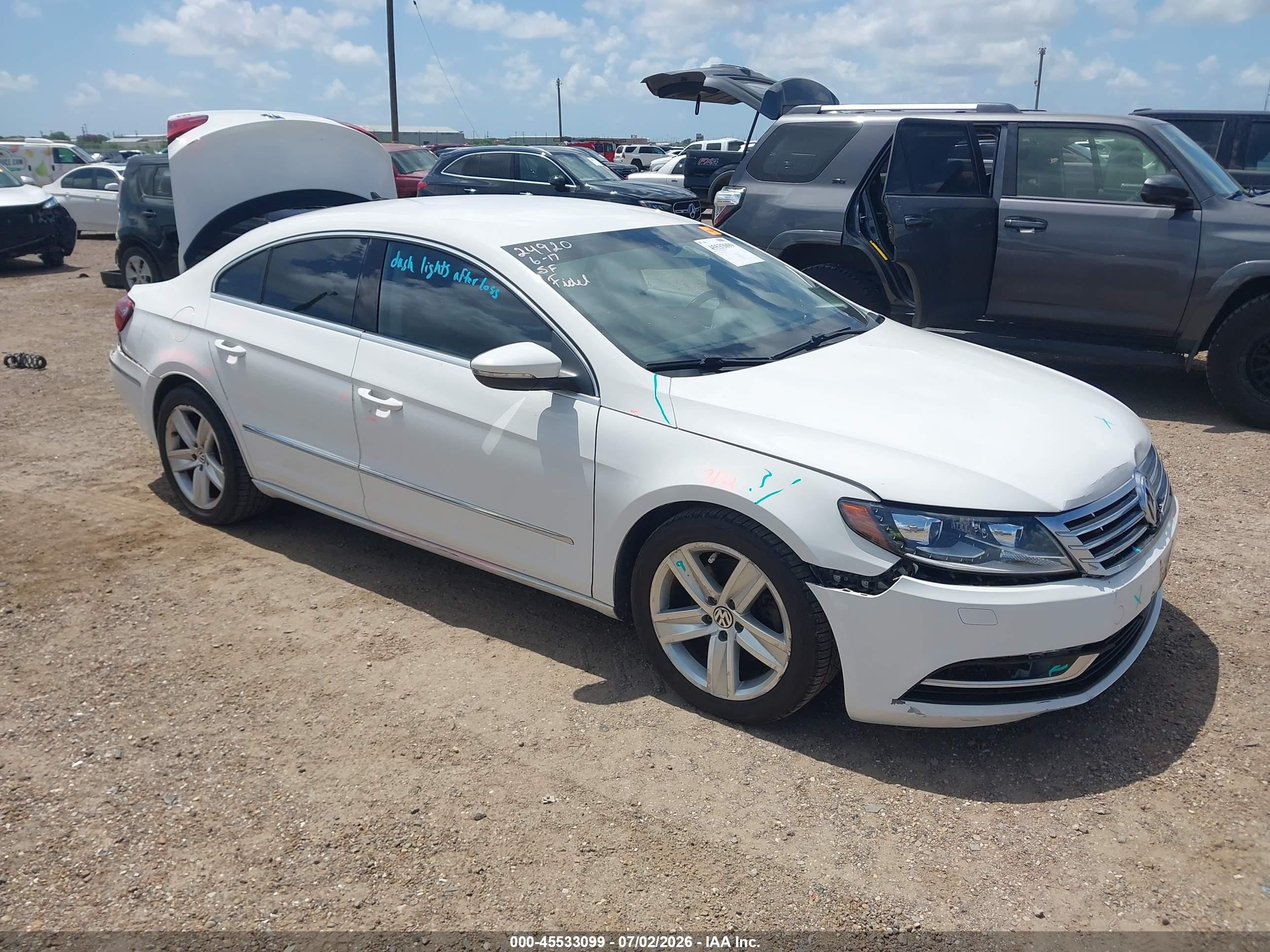 2013 Volkswagen CC R-Line, VIN WVWBP7AN2DE556942 — Rear end