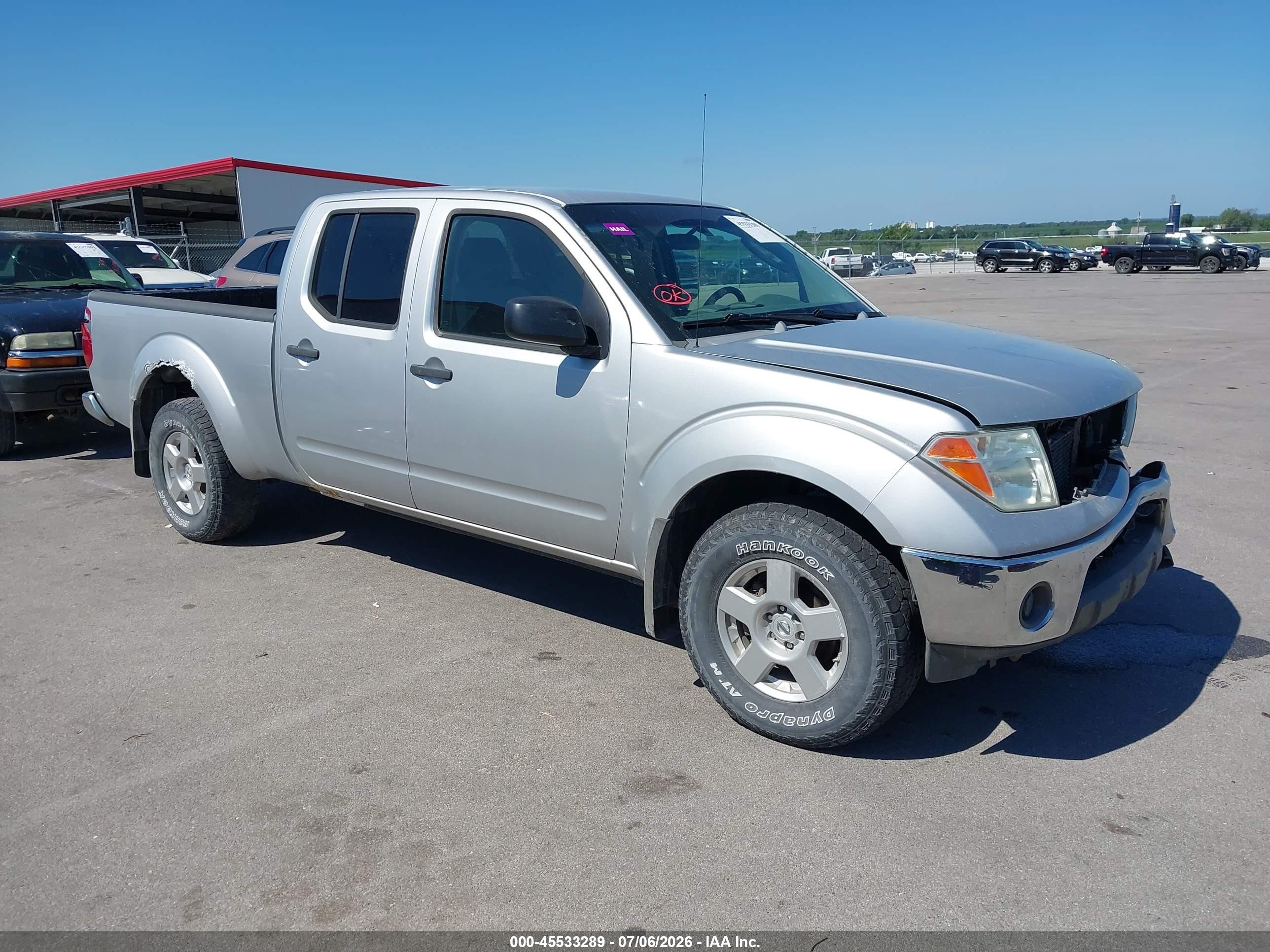 2007 Nissan Frontier SE, VIN 1N6AD09W07C412277 — Front end