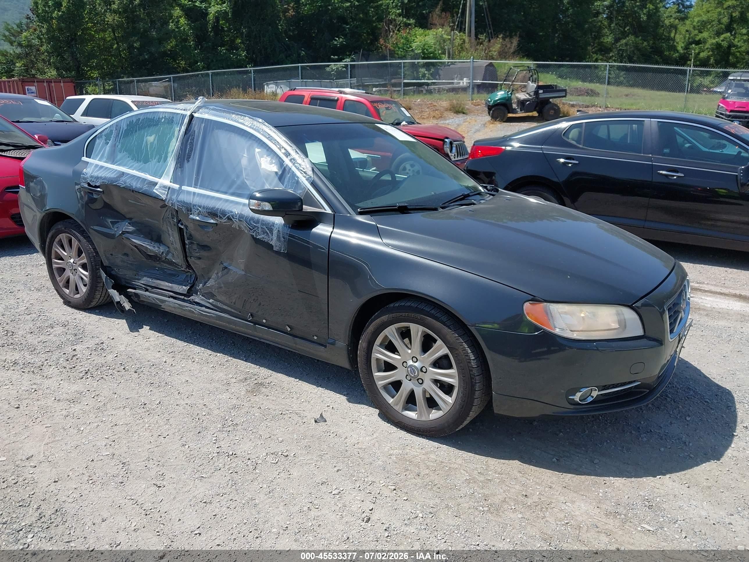 2011 Volvo S80 3.2L, VIN YV1940AS6B1141139 — Бок