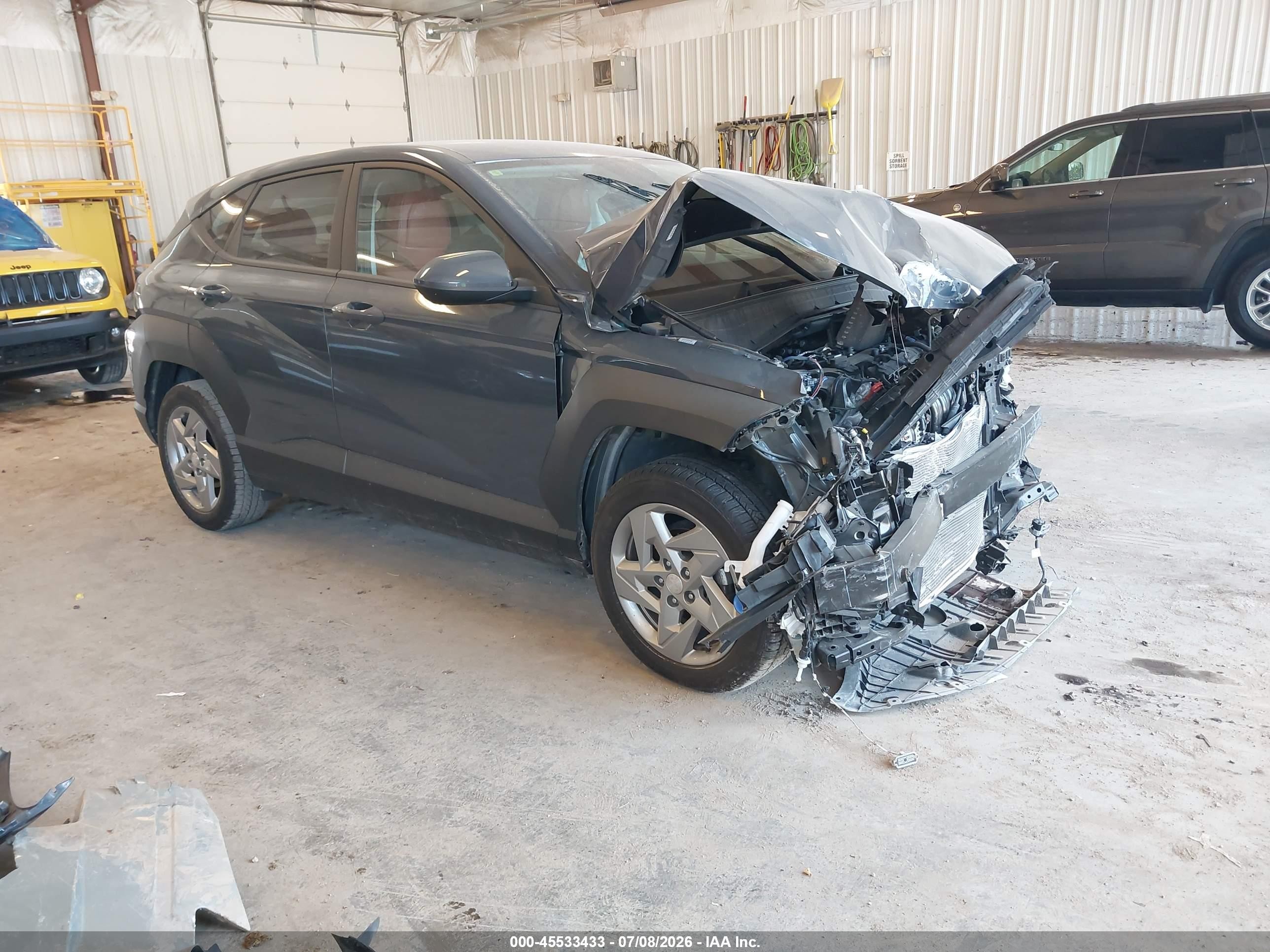 2024 Hyundai Kona SE, VIN KM8HA3AB4RU103229 — Биологическое загрязнение