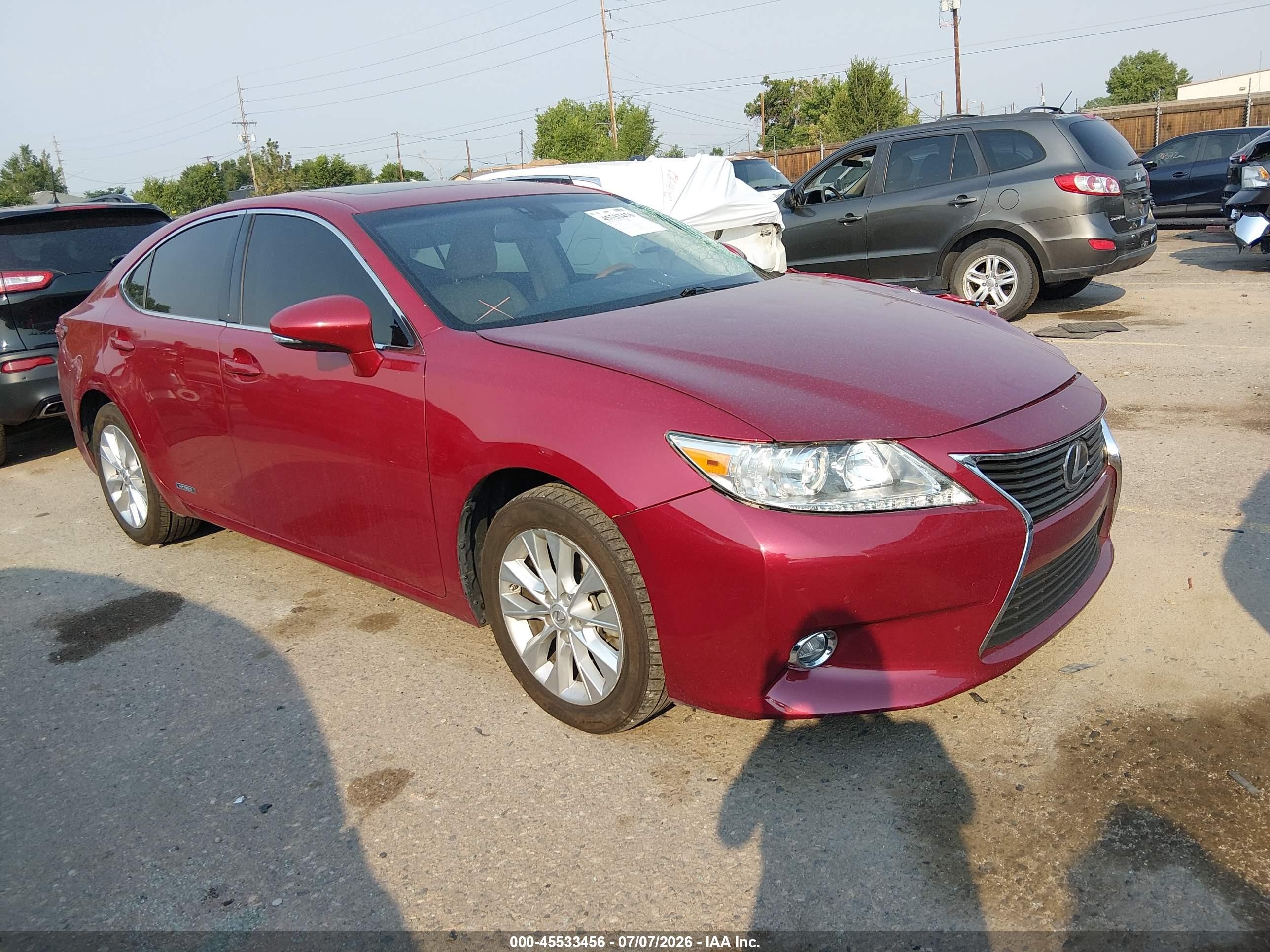 2014 Lexus ES 300h, VIN JTHBW1GG0E2057213 — Side