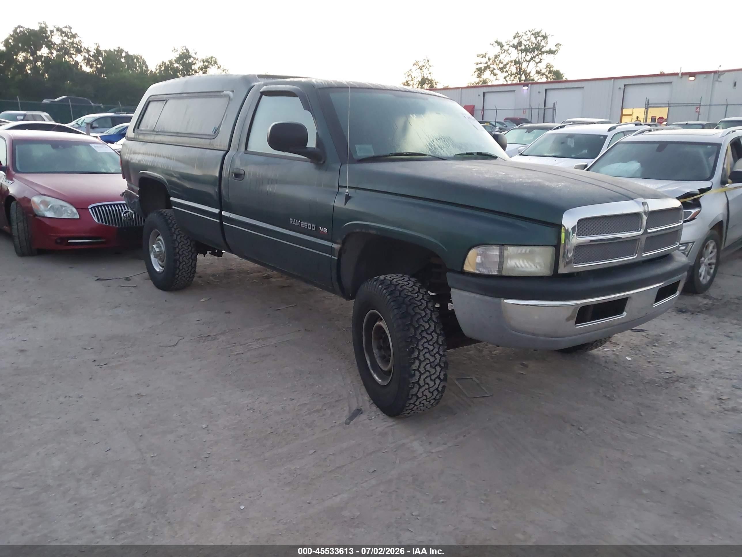 2002 Dodge 2500, VIN 3B7KF26ZX2M270412 — Rear end