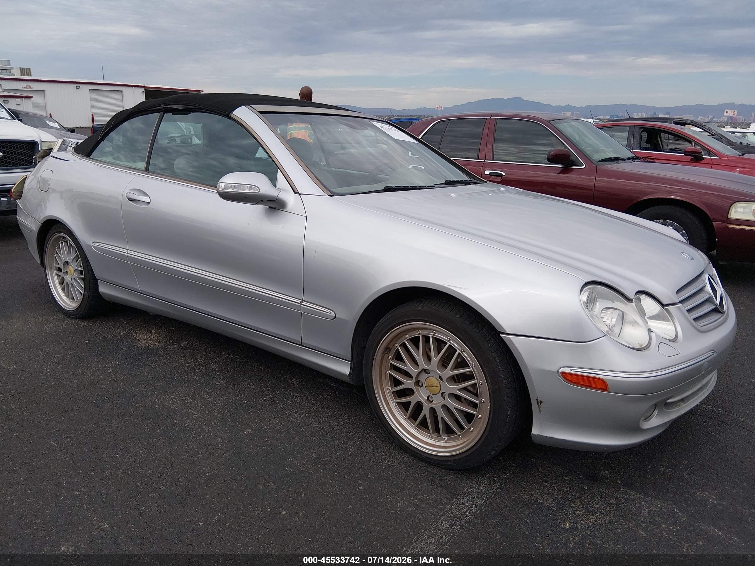 2004 Mercedes-Benz CLK 320, VIN WDBTK65GX4T005449 — Rear end