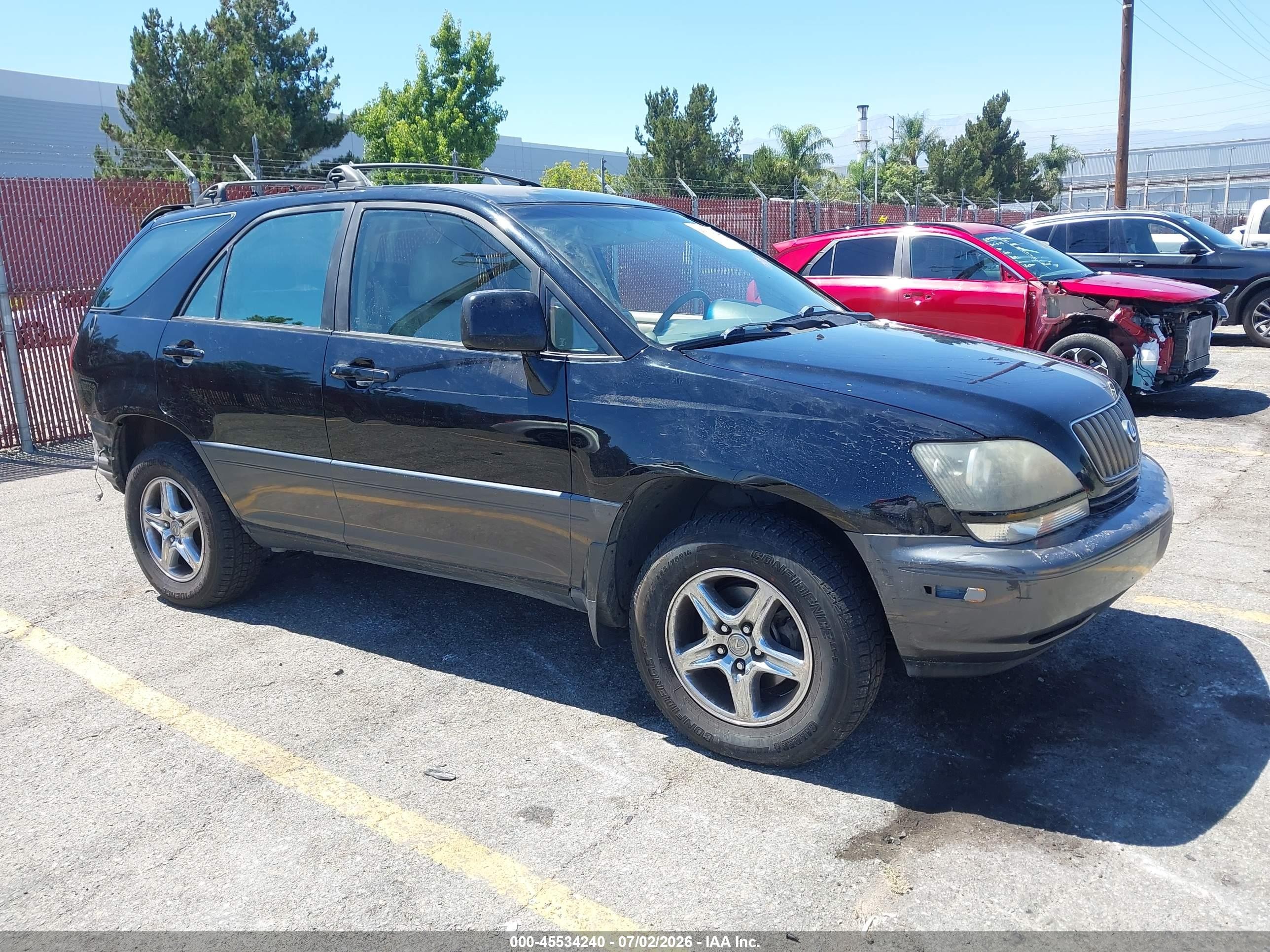 1999 Lexus RX 300, VIN JT6HF10U1X0085183 — Зад