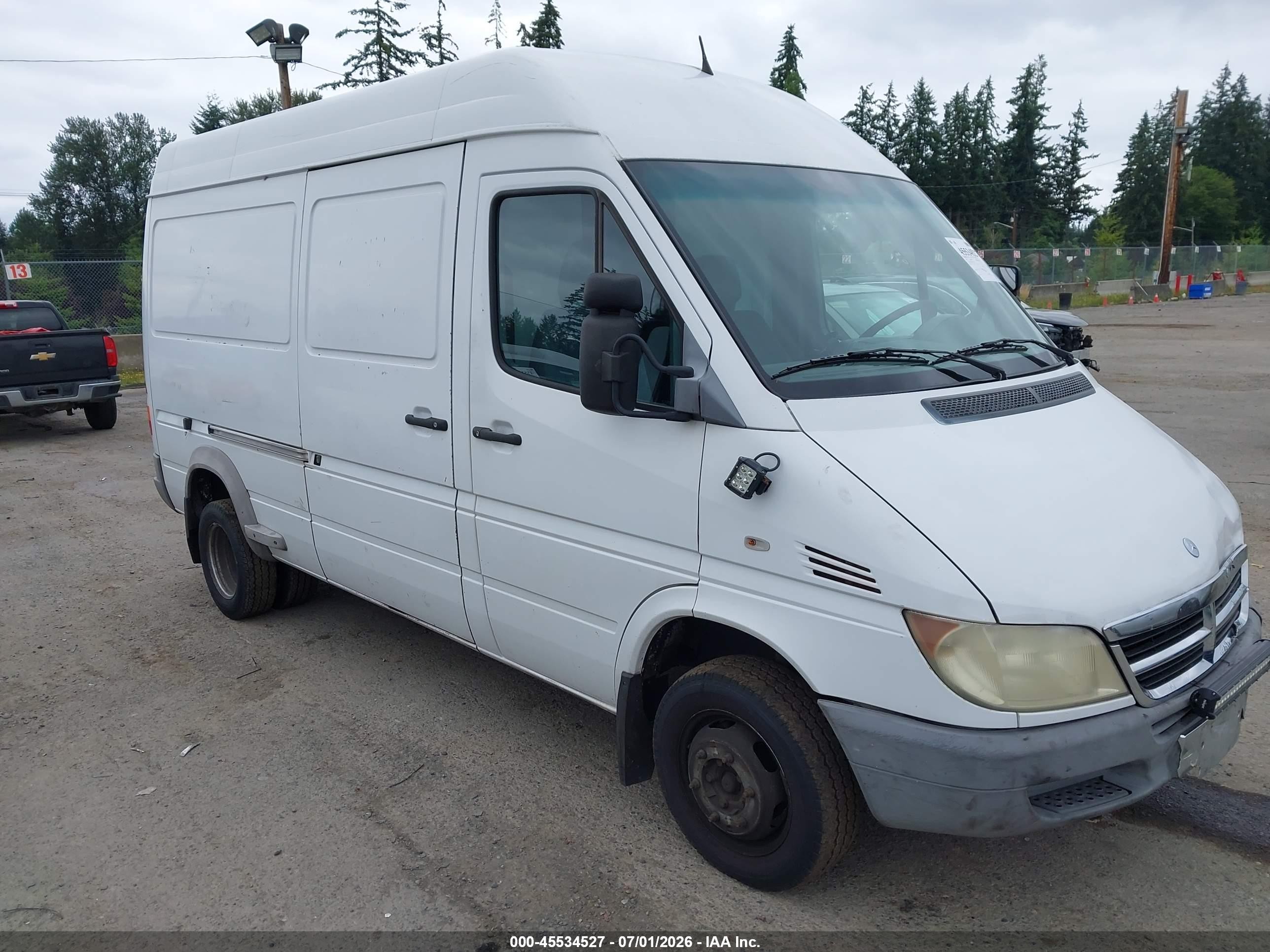 2004 Dodge Sprinter, VIN WD2PD444845651455 — Normal wear