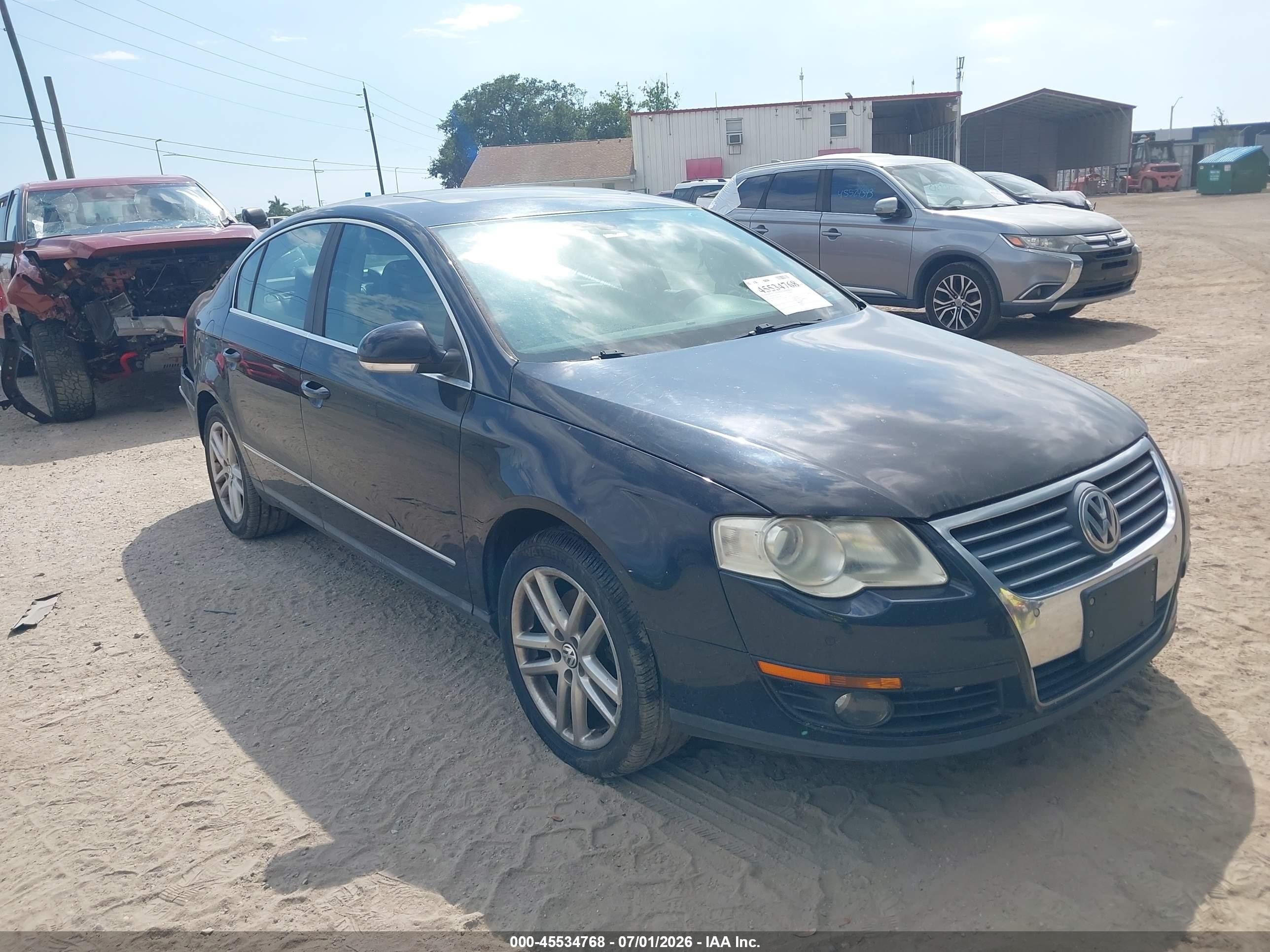 2008 Volkswagen Passat 2.0T, VIN WVWEK73C78P074260 — Rear end
