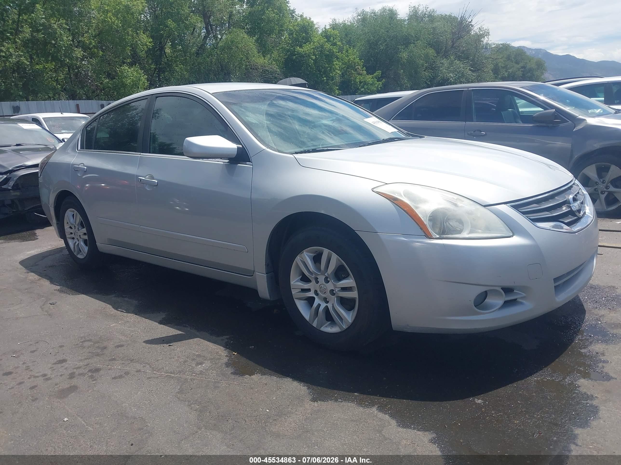2011 Nissan Altima S, VIN 1N4AL2AP2BN515564 — Side