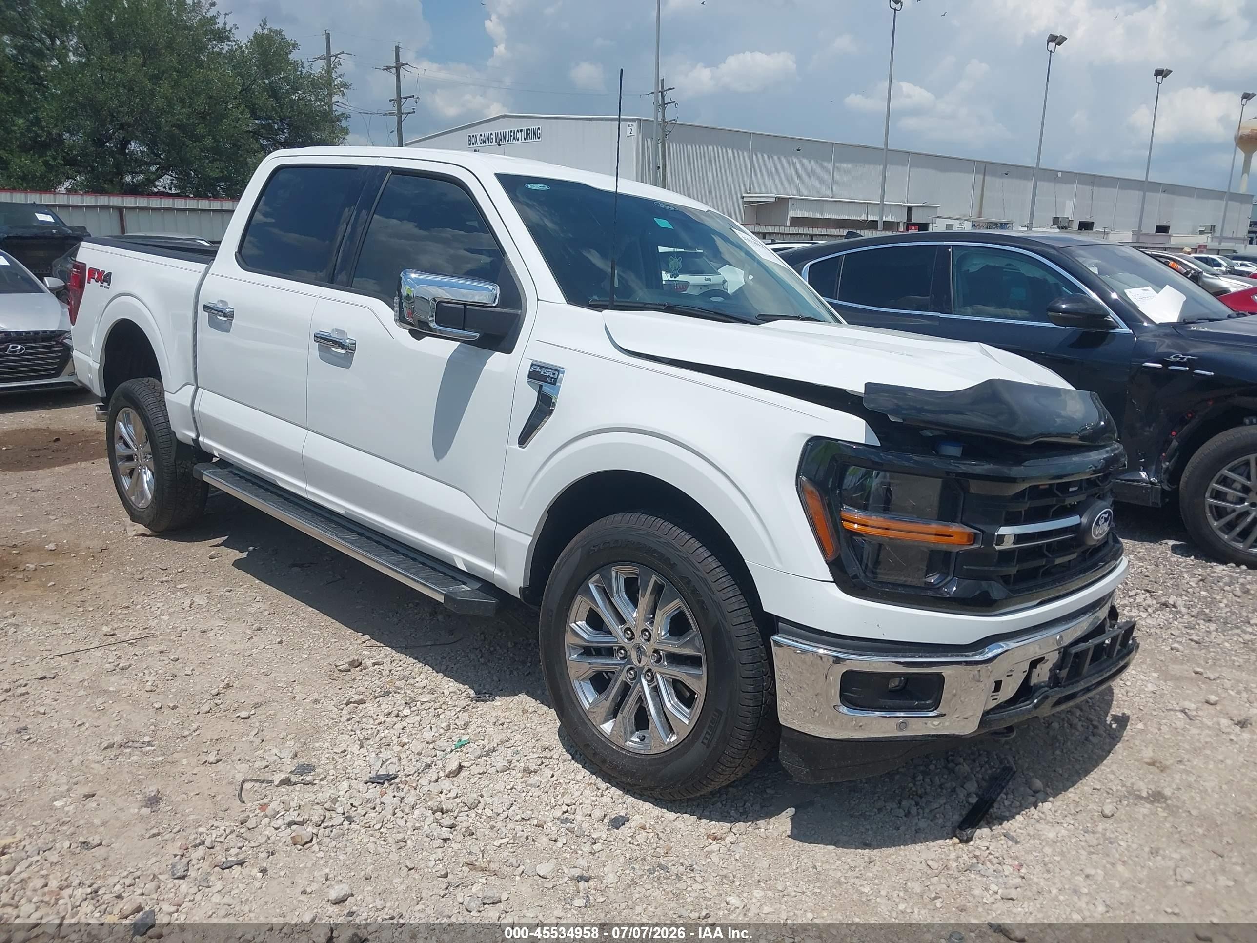 2025 Ford F-150 XLT, VIN 1FTFW3L84SKD39668 — Front end