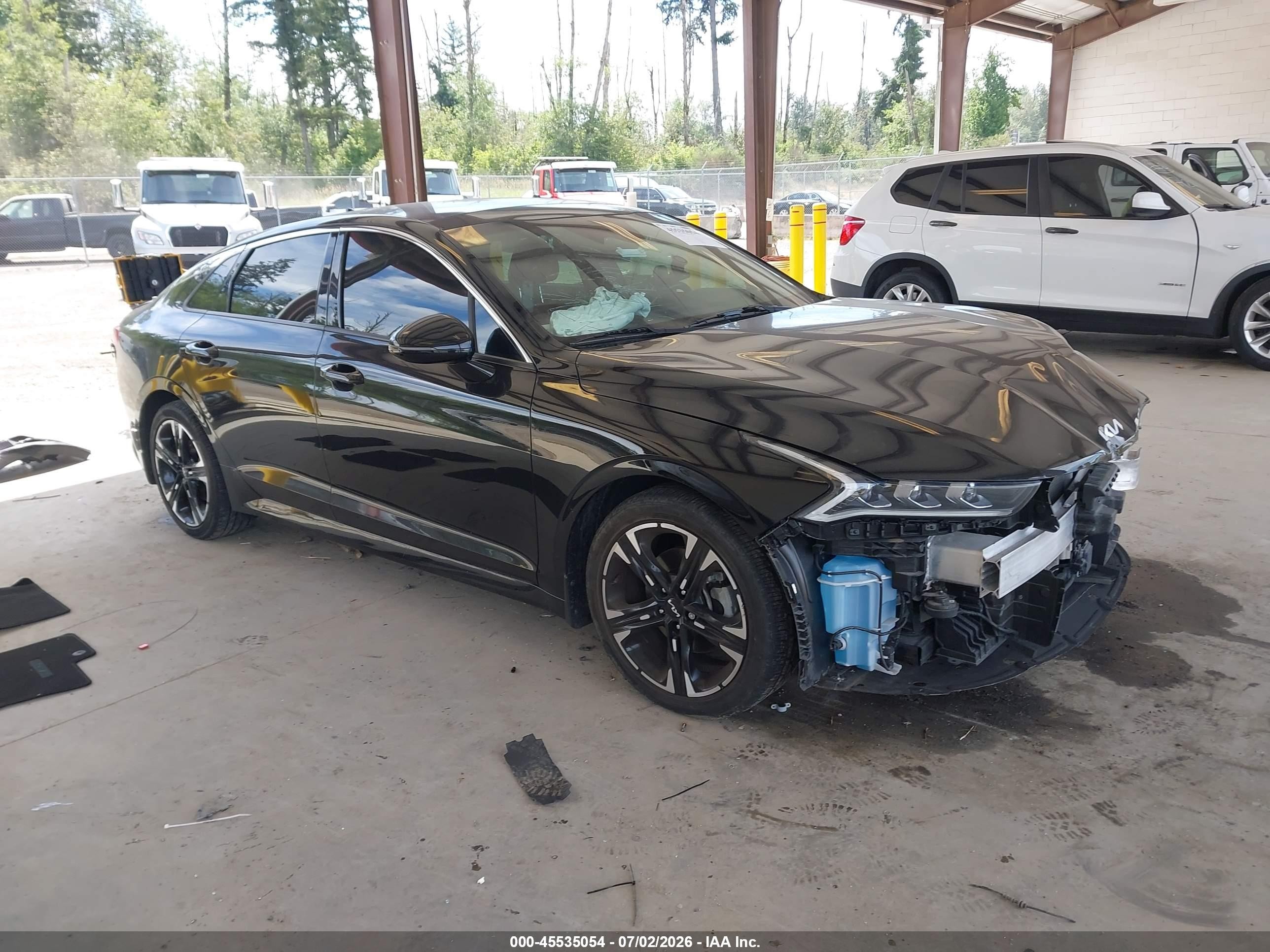 2022 Kia K5 GT-Line, VIN 5XXG64J25NG152740 — Front end
