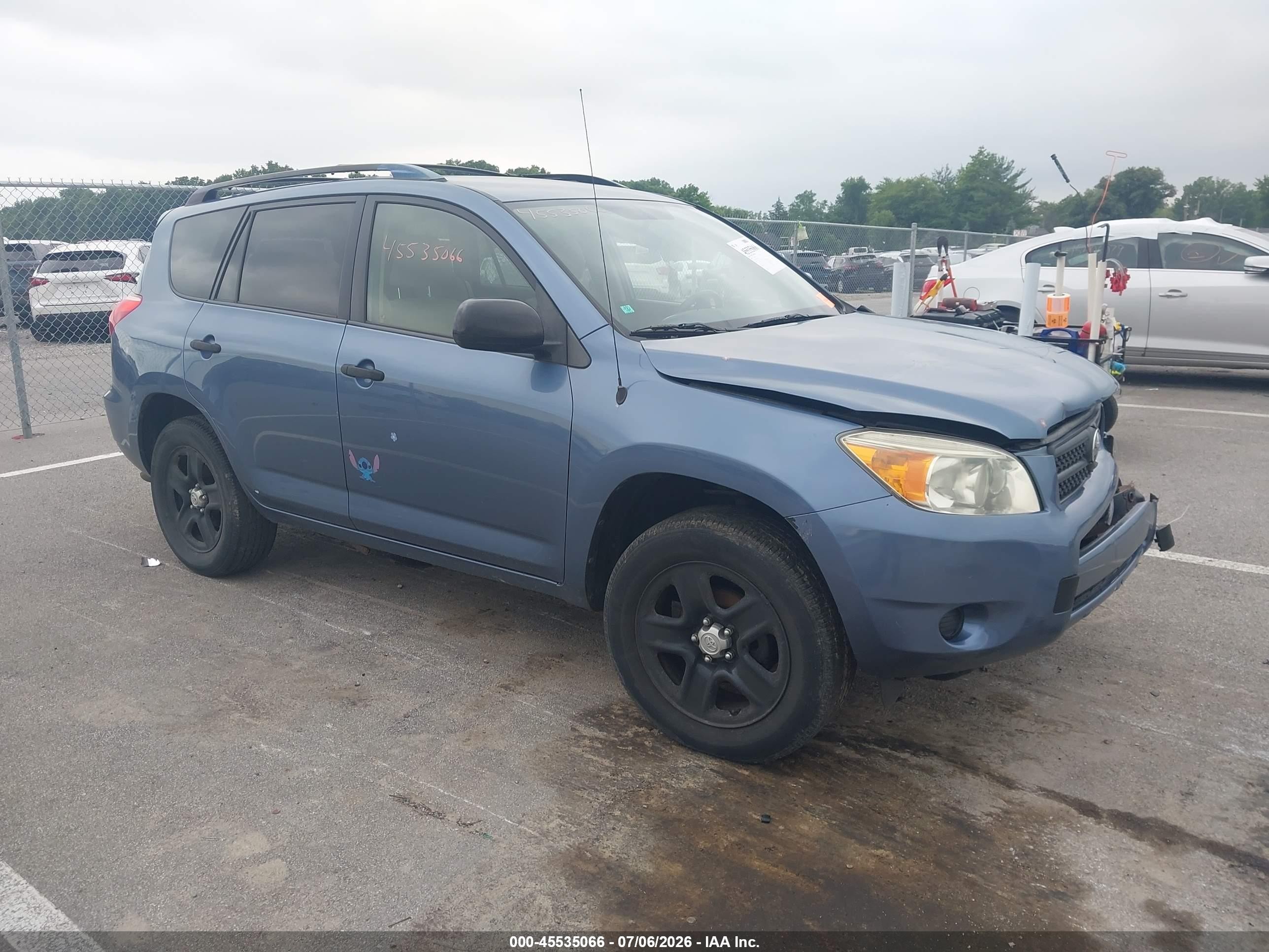 2008 Toyota RAV4, VIN JTMZD33V486058576 — Front end