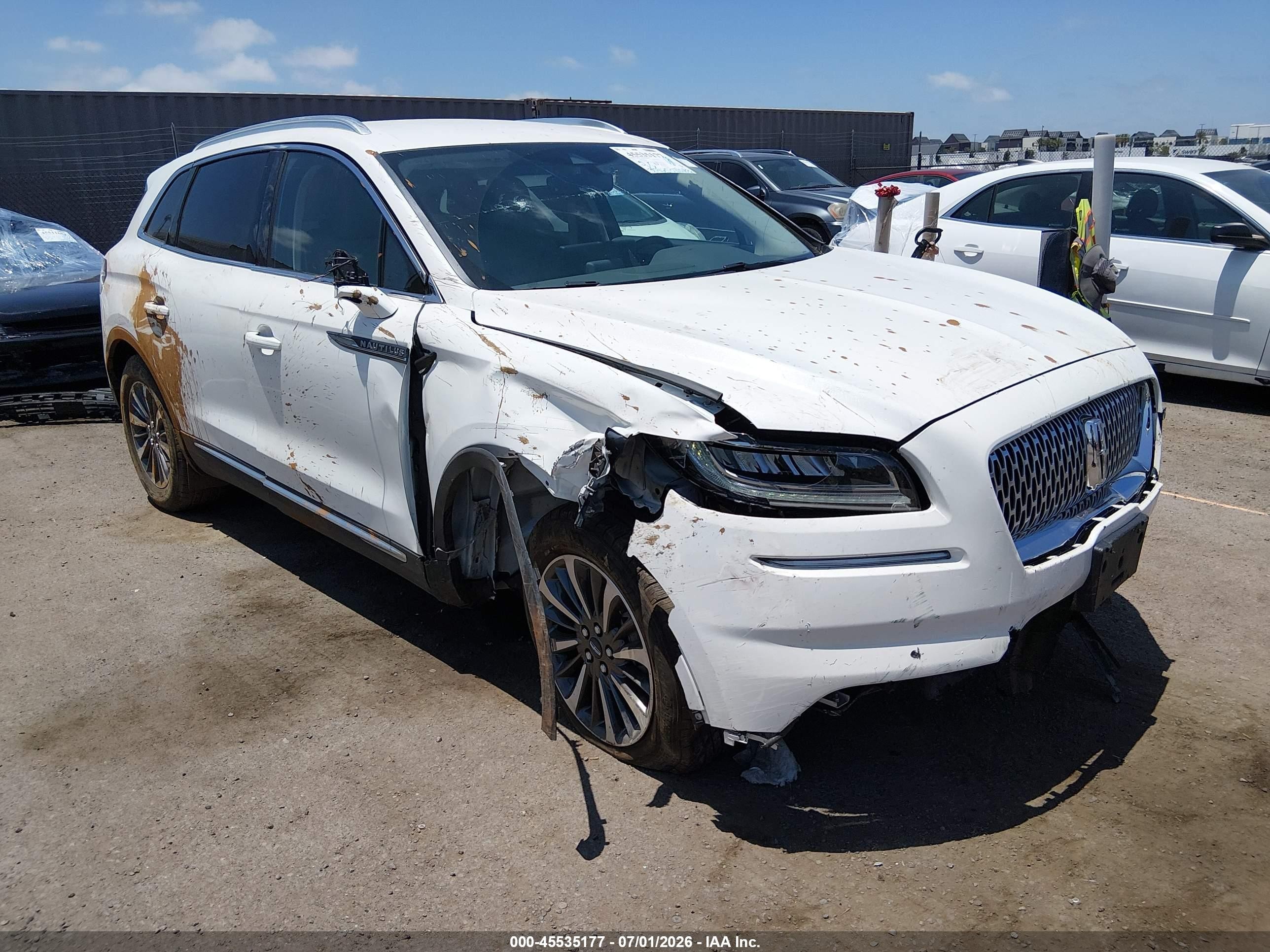 2023 Lincoln Nautilus Standard, VIN 2LMPJ6J91PBL06063 — Front end