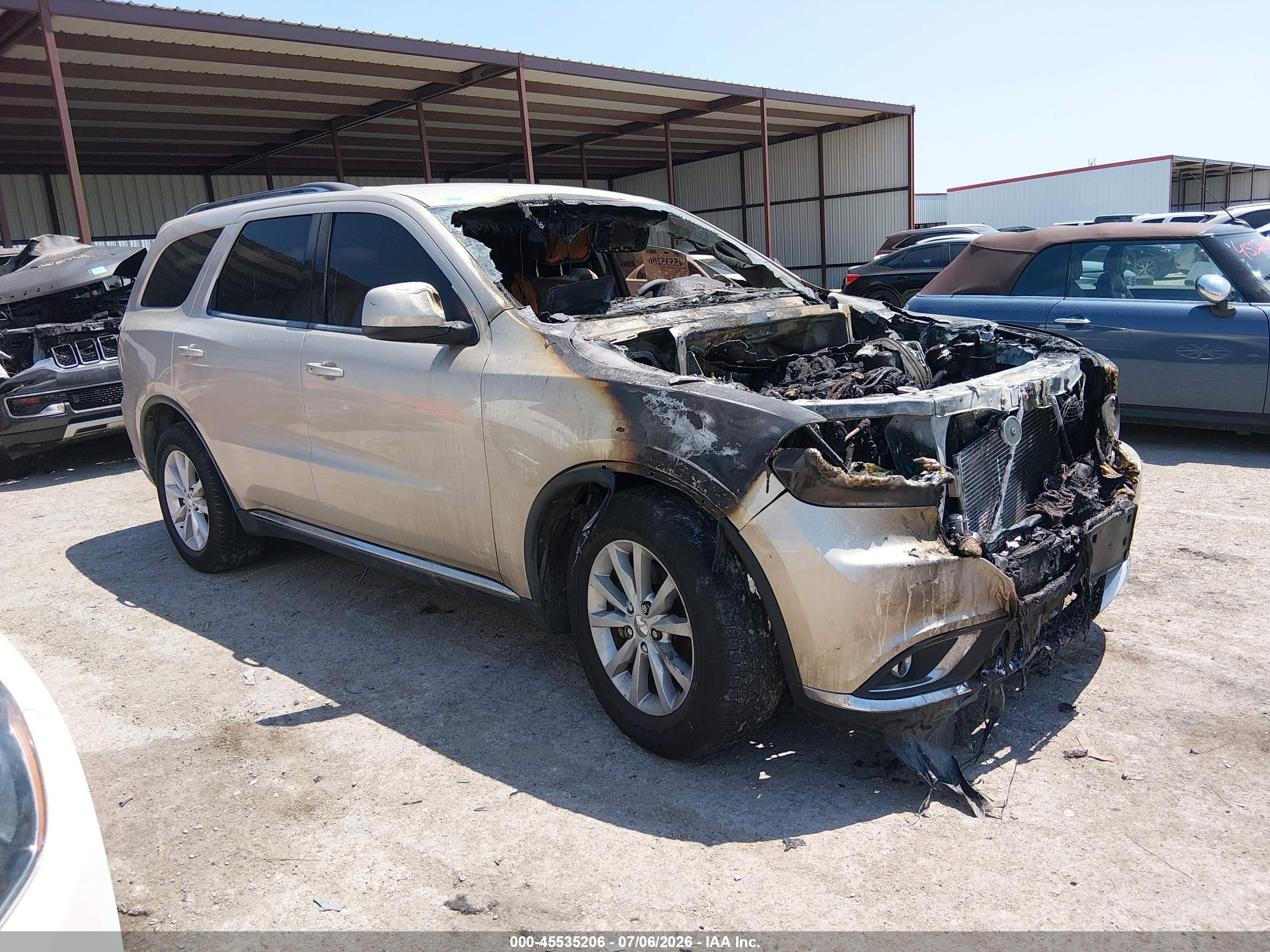 2014 Dodge Durango SXT, VIN 1C4RDHAG8EC300686 — Engine fire